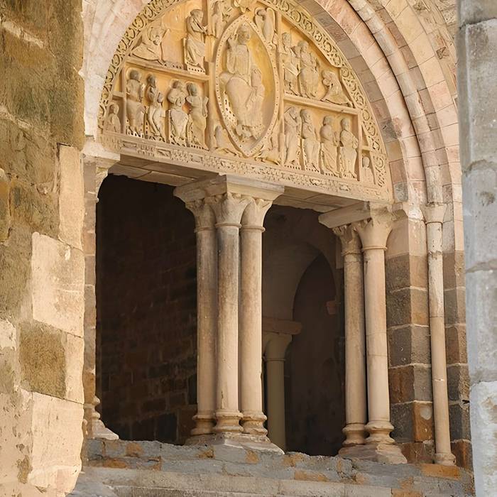 Photo de Eglise et son cloître