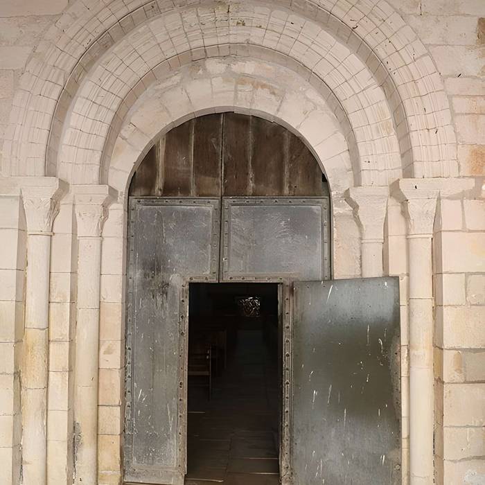 Photo de Eglise et son cloître