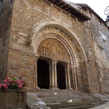 Eglise et son cloître