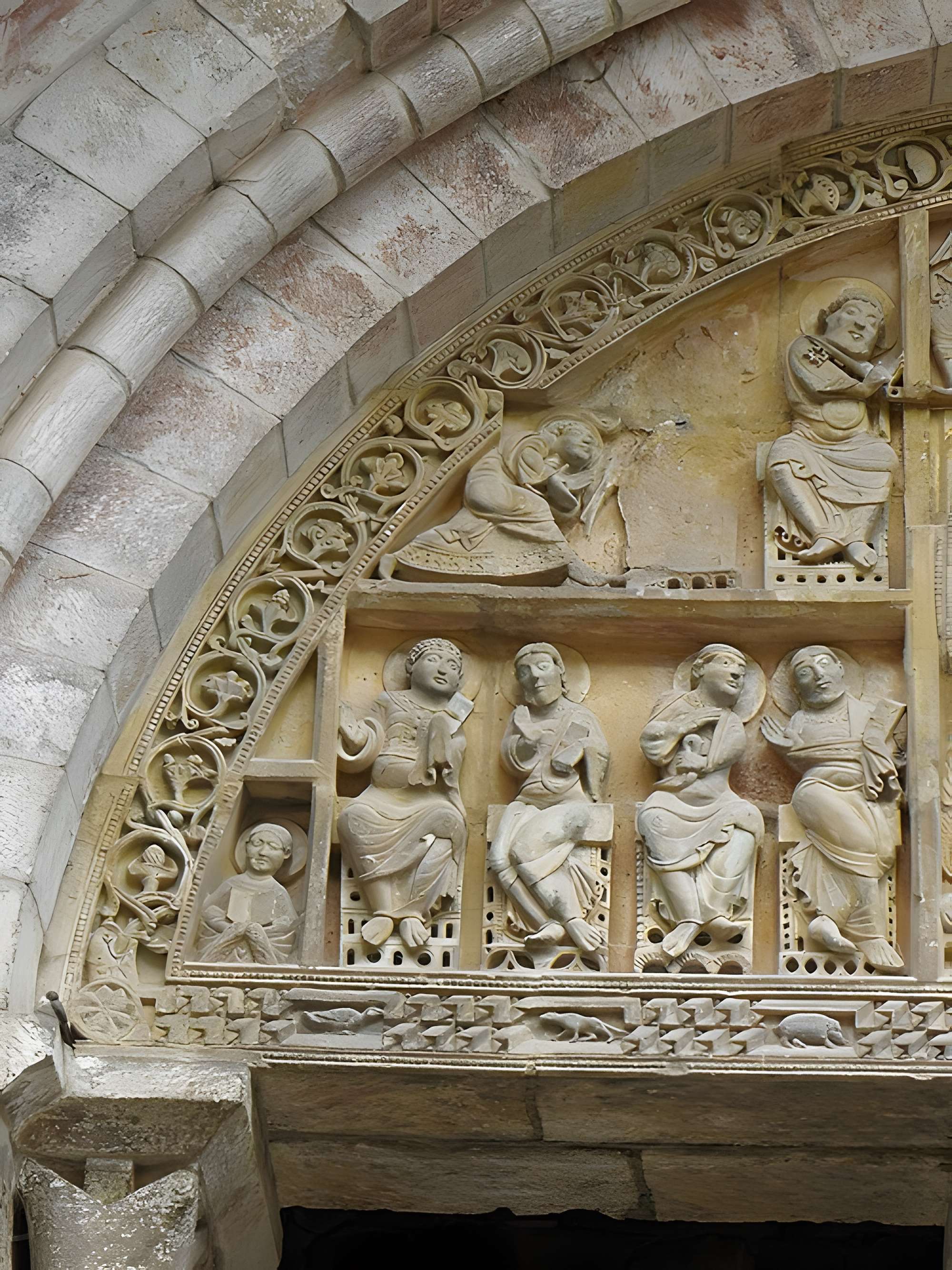 Eglise et son cloître