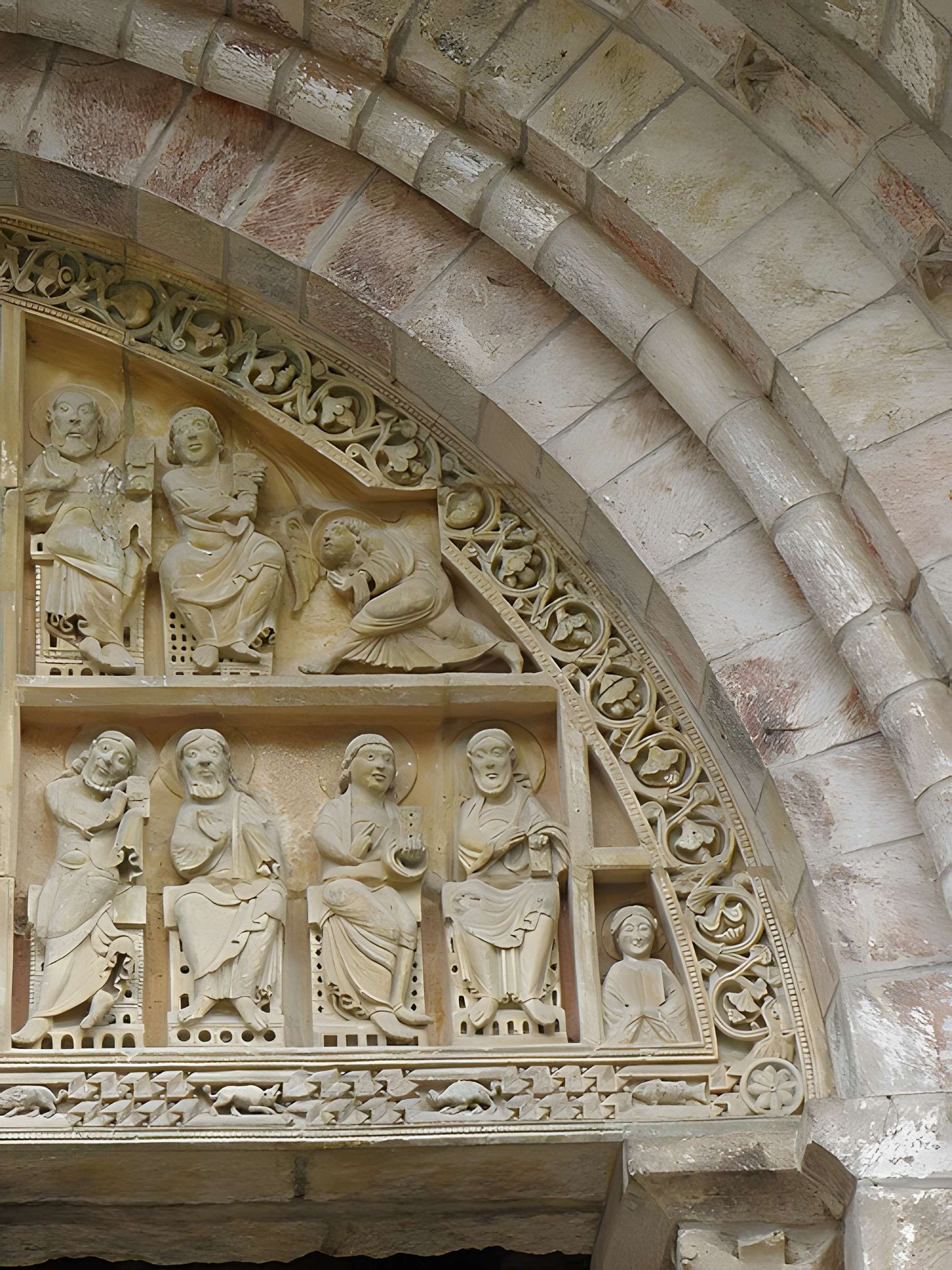 Eglise et son cloître