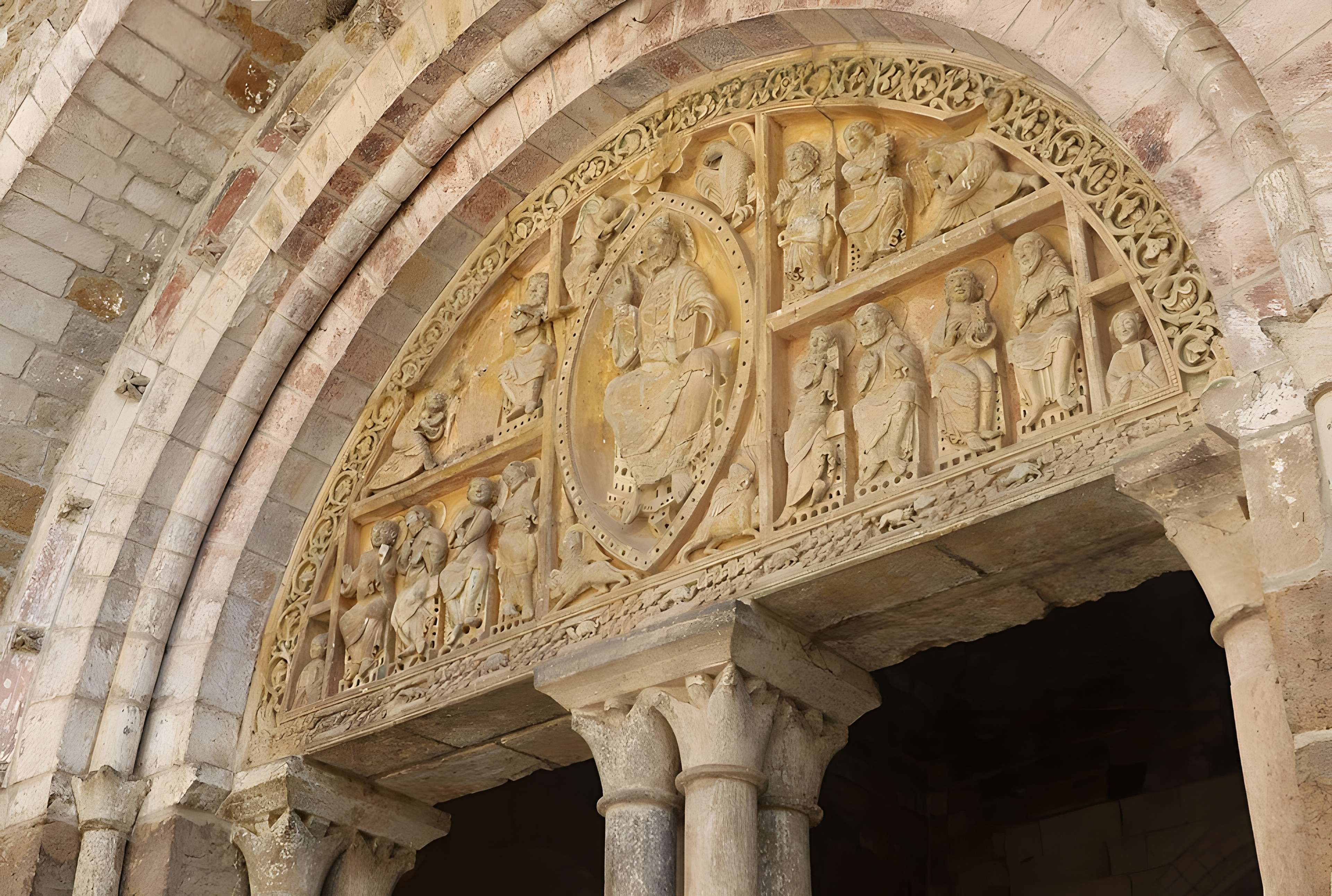 Eglise et son cloître