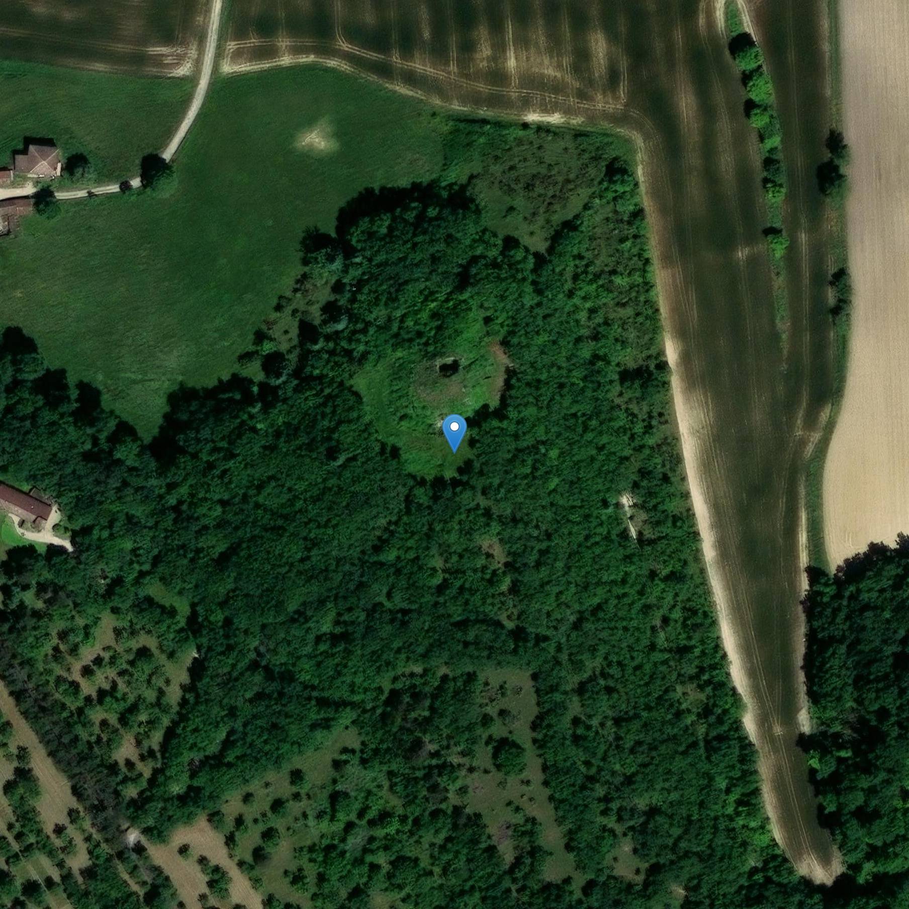 Photo de Castral Motte叫特鲁克·德·莫雷利斯