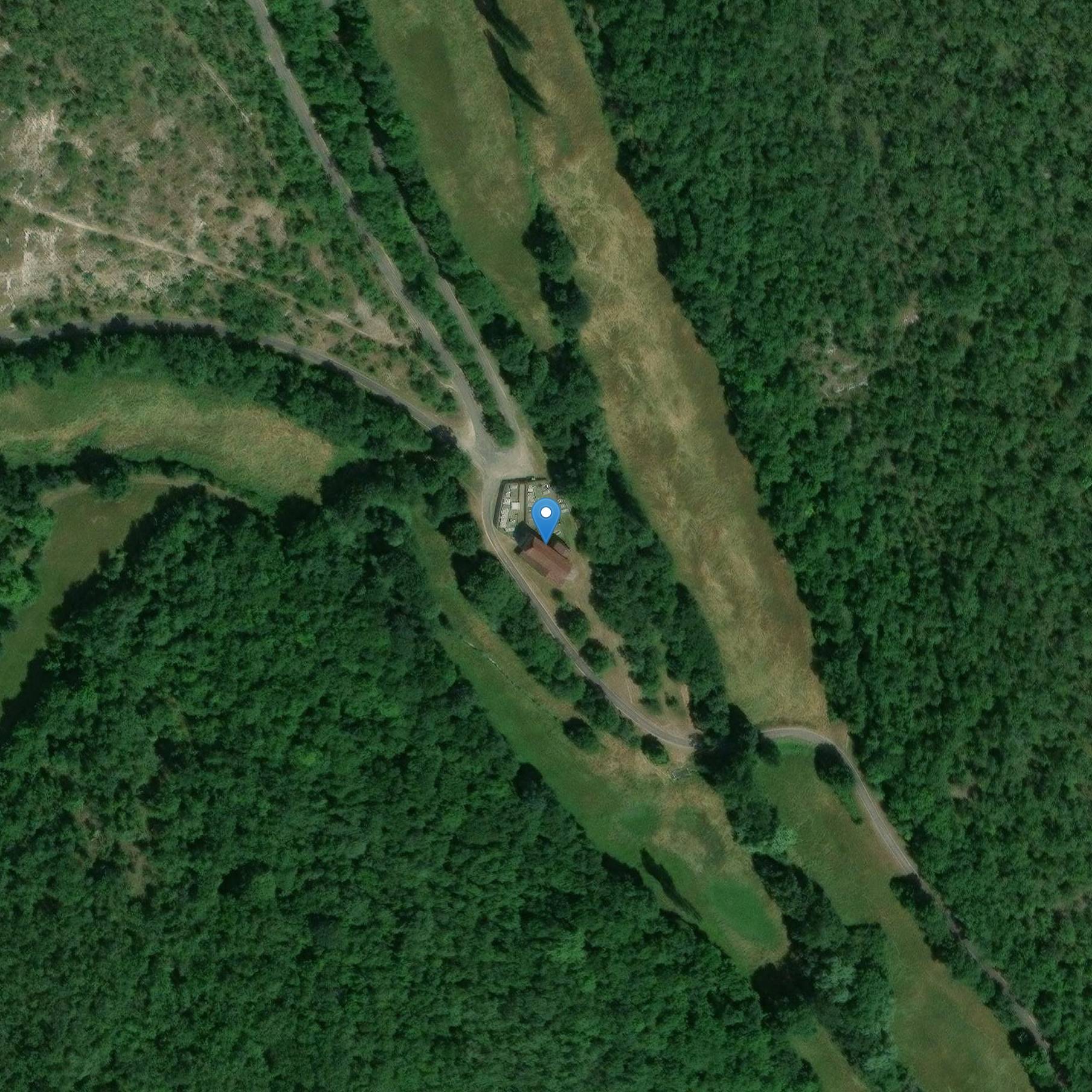 Photo de Kerk van Sint Peter Liversou