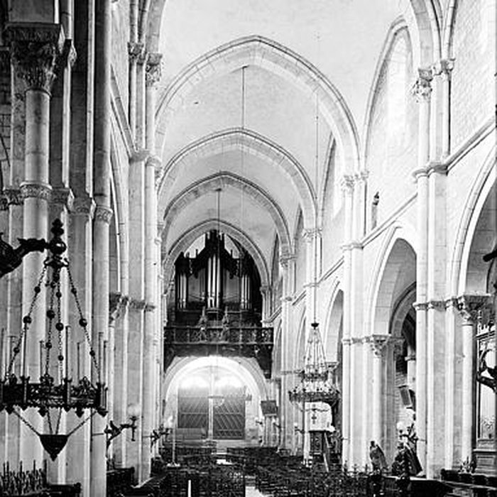 Photo de Église Saint-Lazare dAvallon