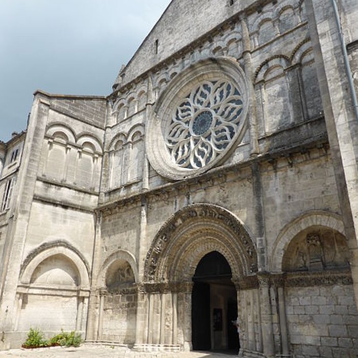 Photo de Église Saint-Léger de Cognac