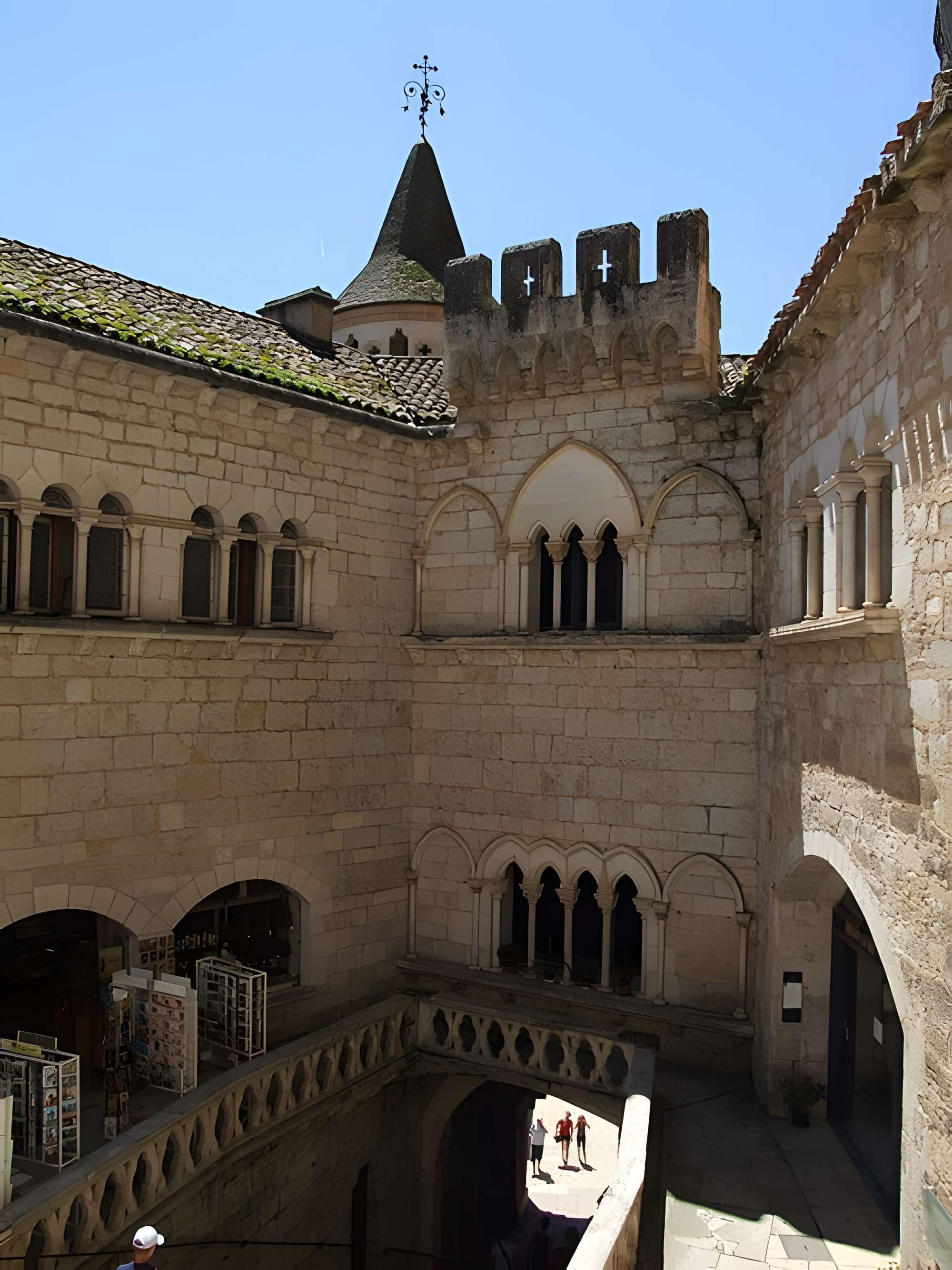 Ancien palais abbatial, actuel musée d'art sacré
