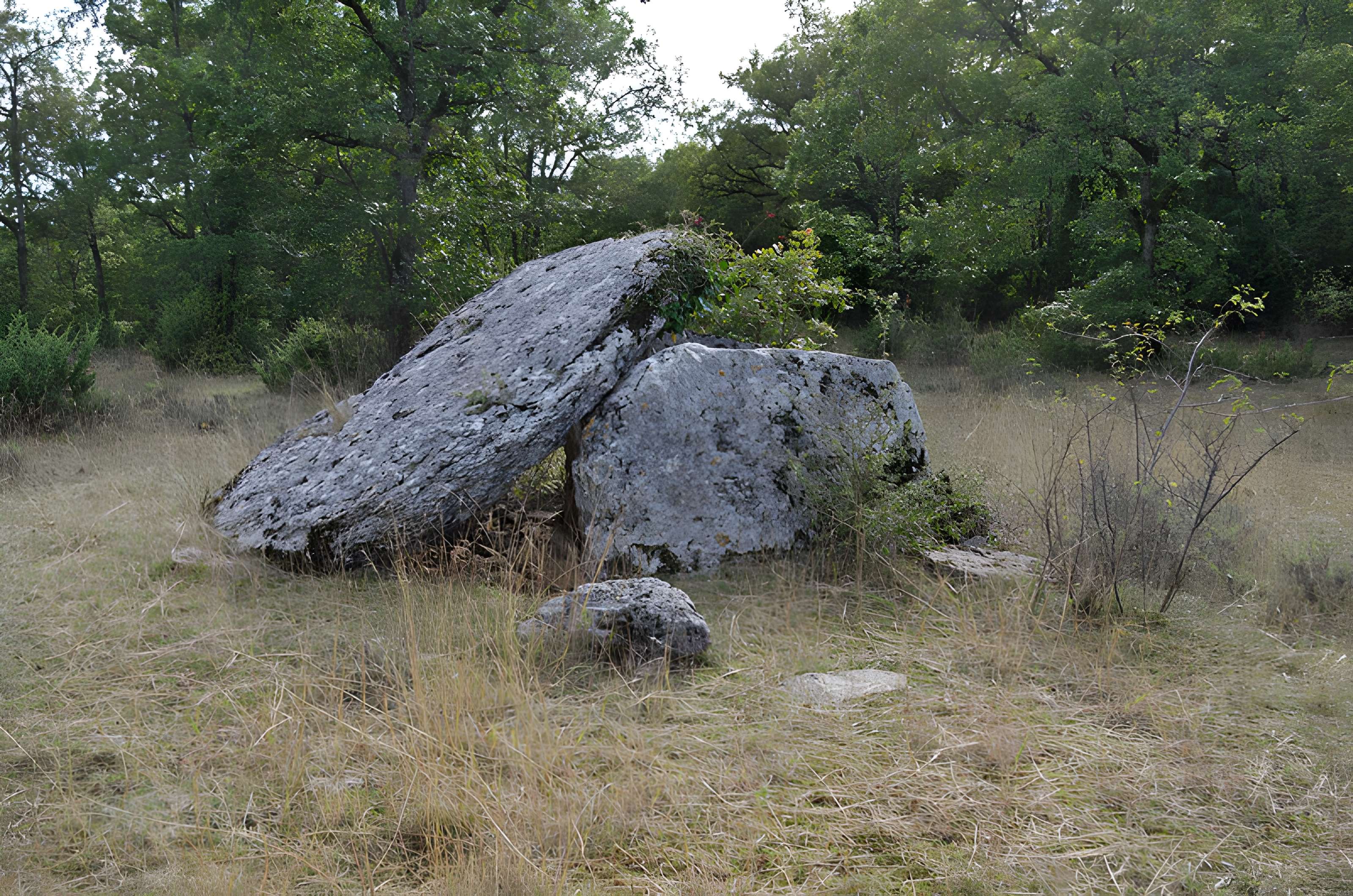 Dolmen de Dirau