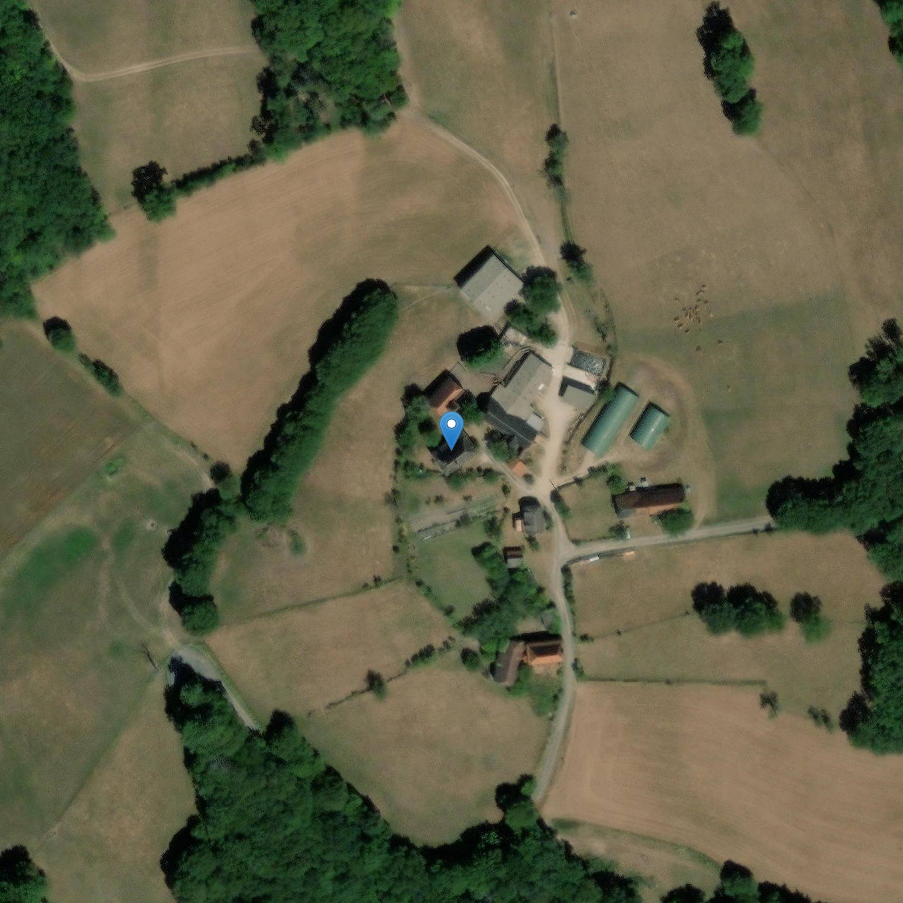 Photo de Aleyrangues、Comiacと呼ばれる場所でファームハウス