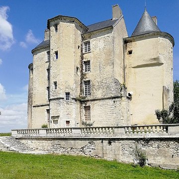 Château et sa chapelle Notre-Dame