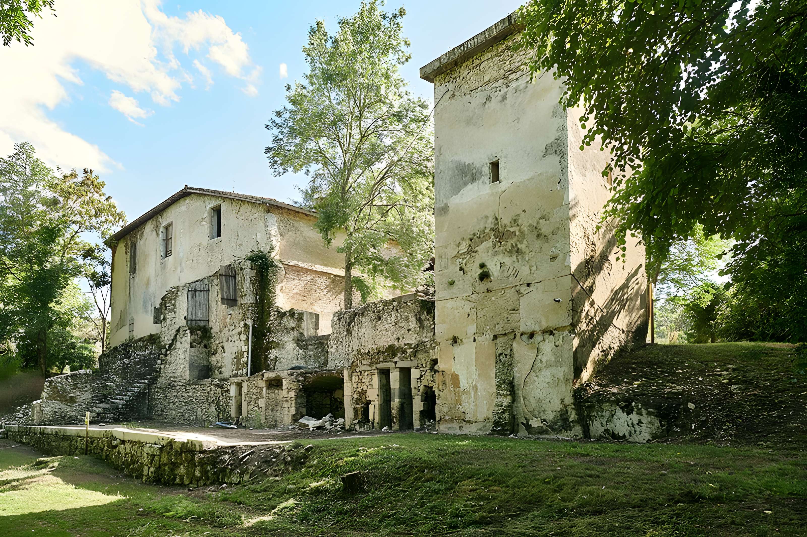 Château et sa chapelle Notre-Dame