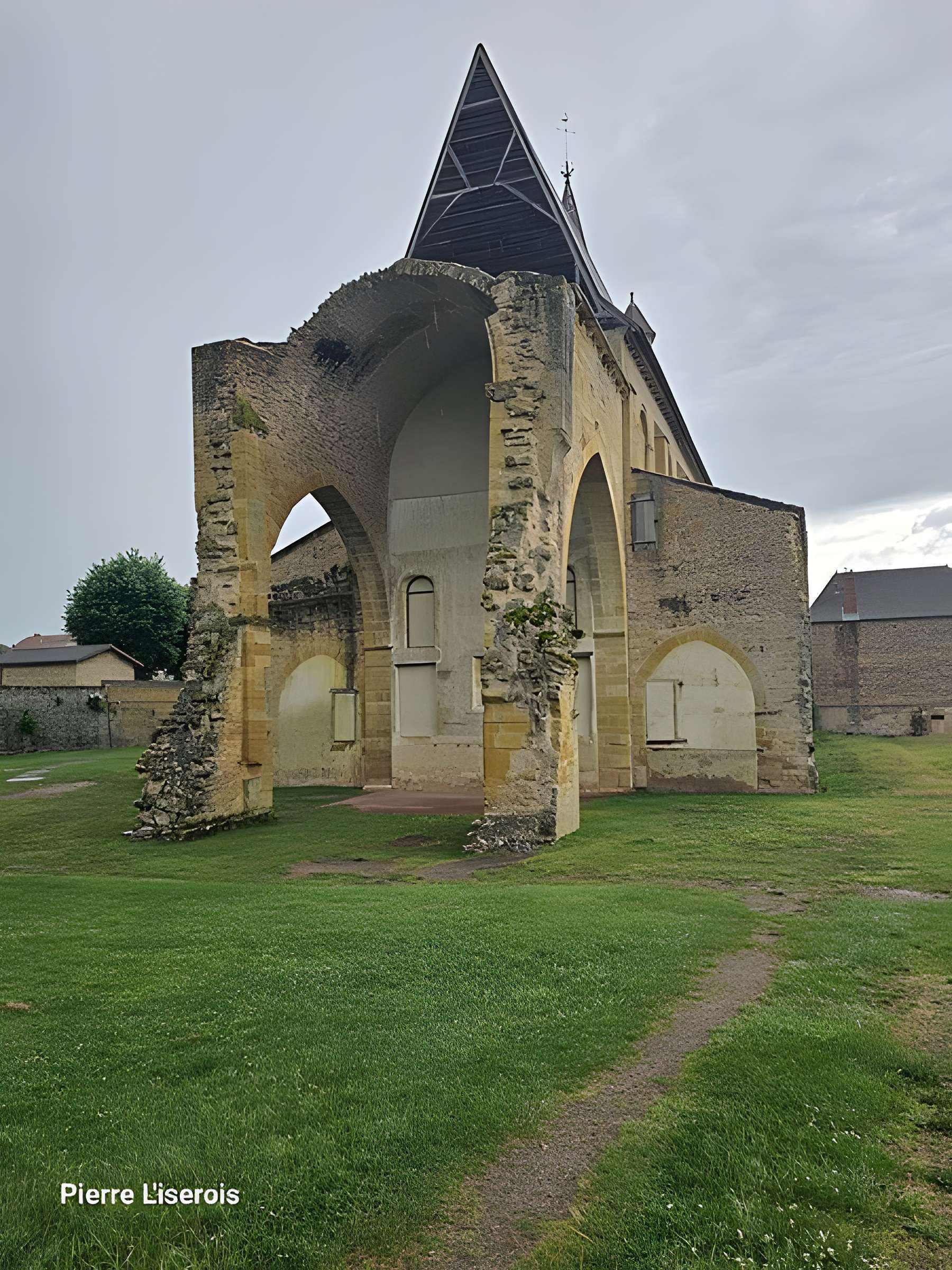 Abbaye de la Bénisson-Dieu