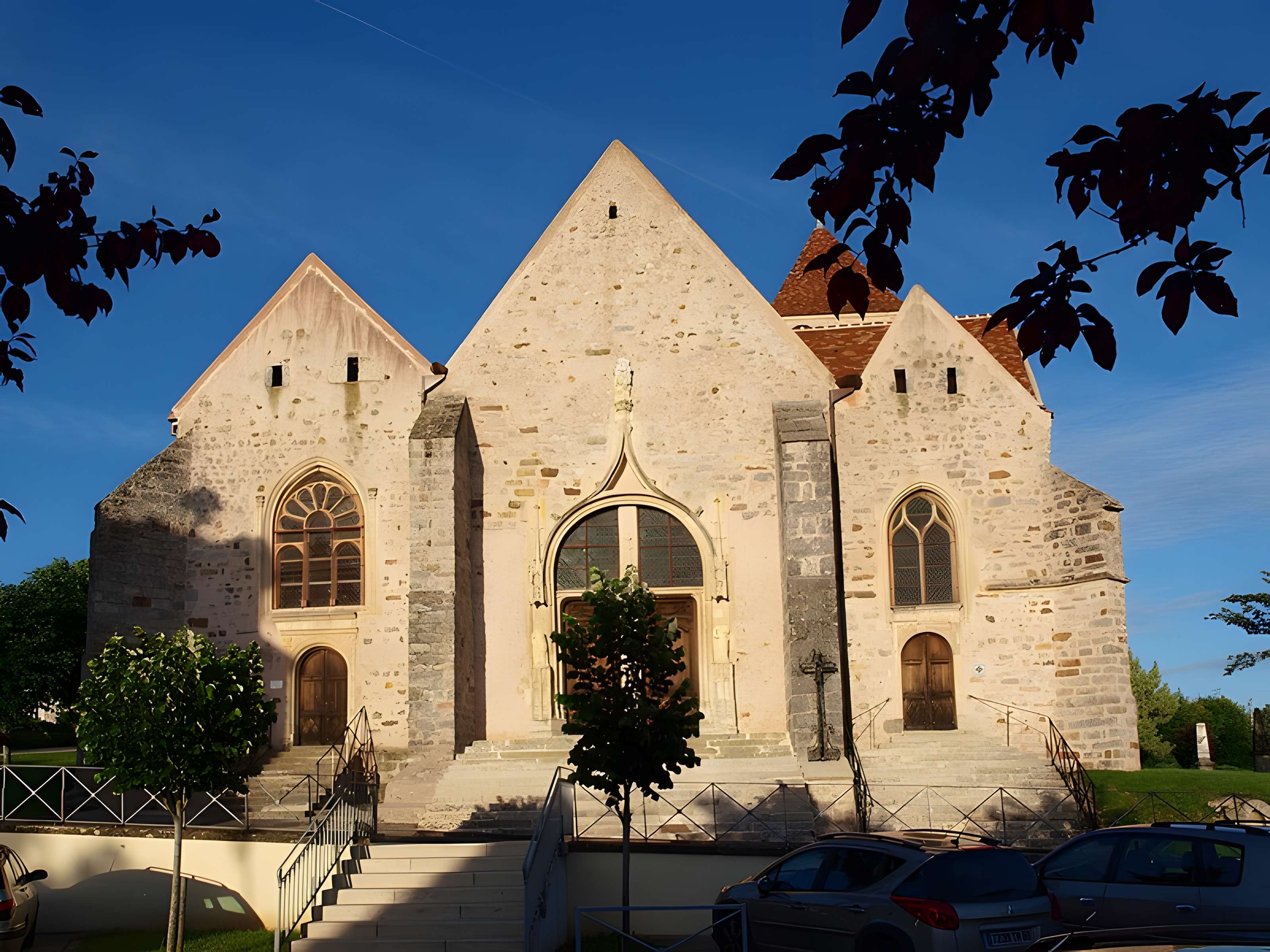 Église Saint-Loup de Courlon-sur-Yonne