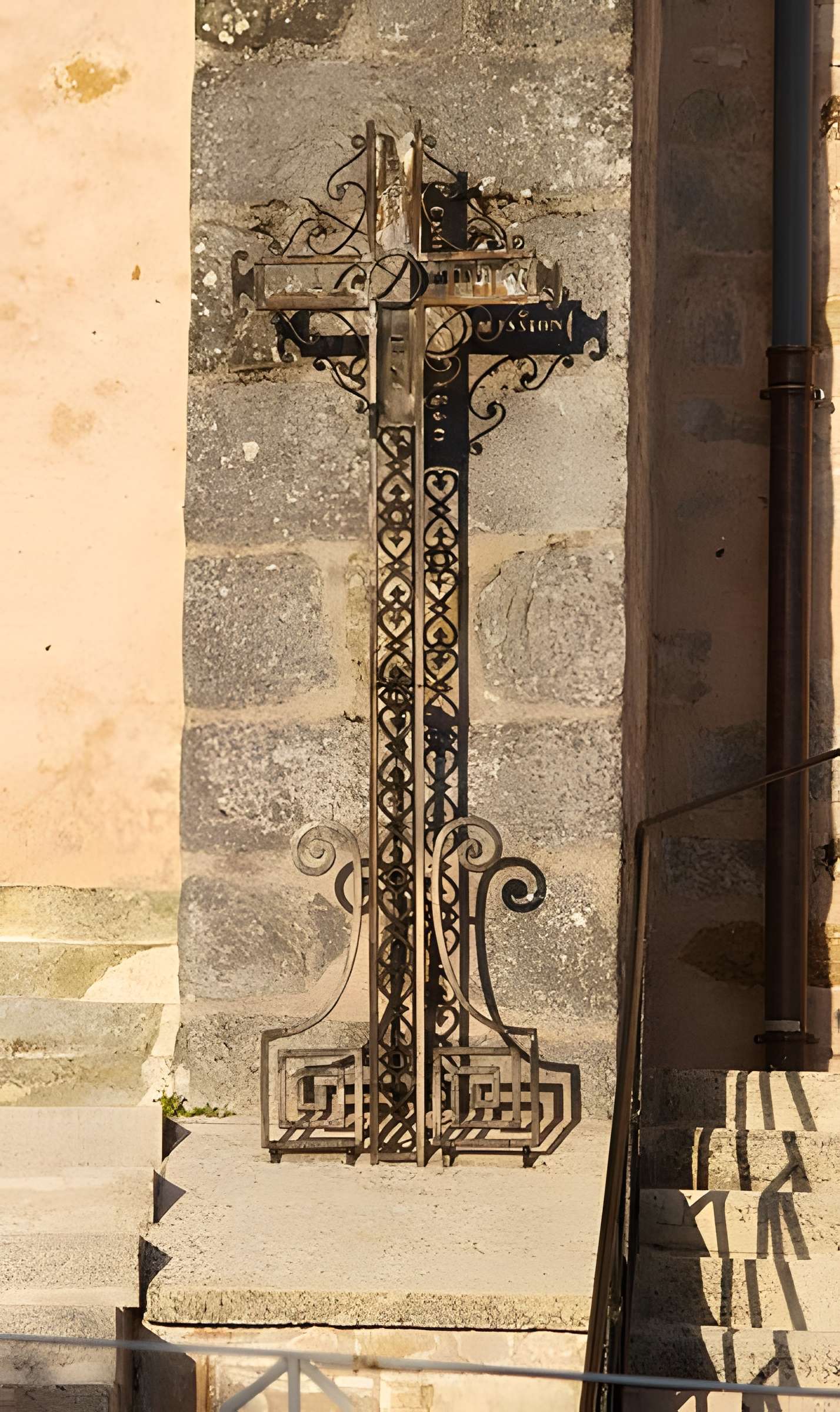 Église Saint-Loup de Courlon-sur-Yonne