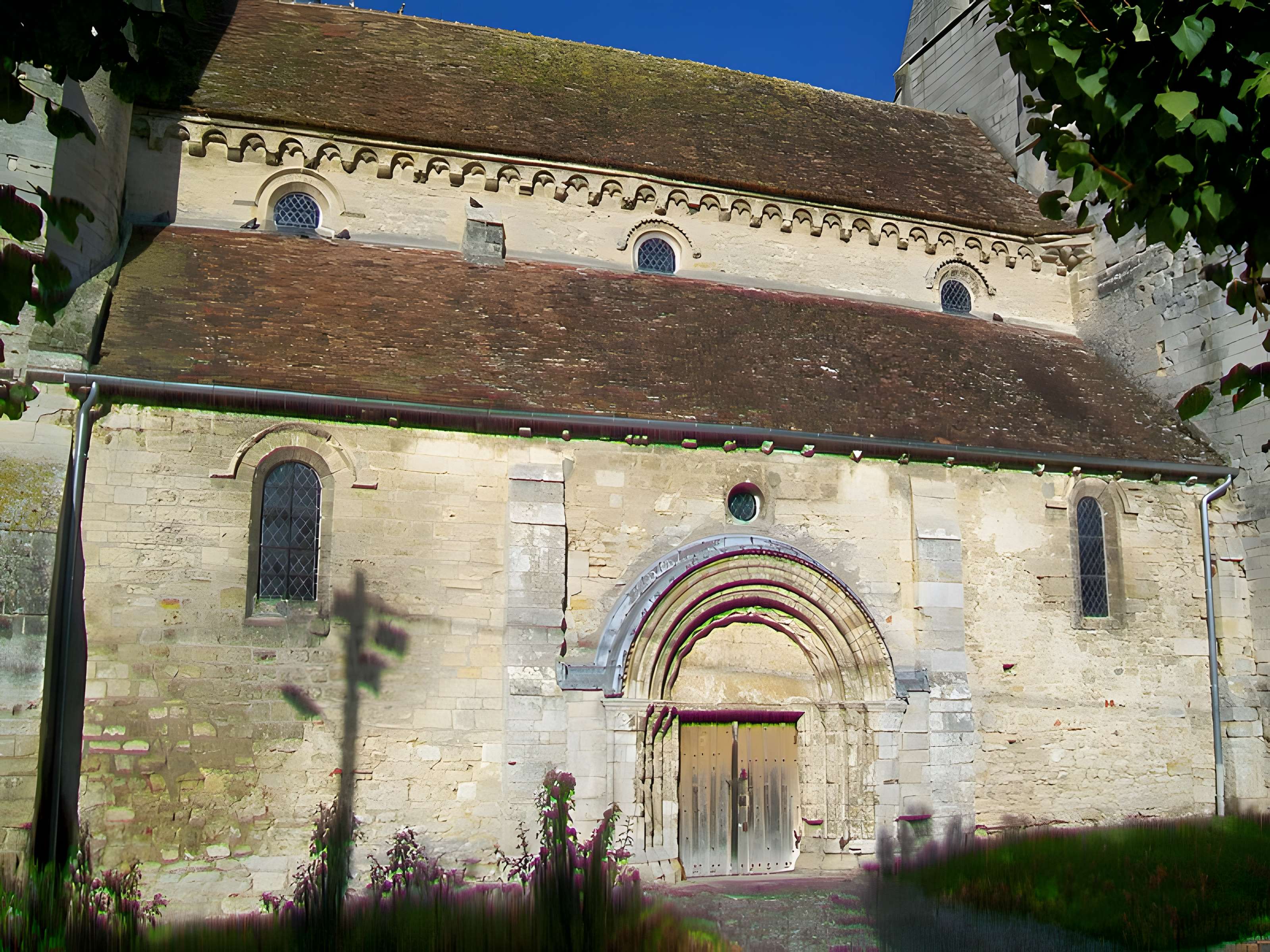 Église Saint-Lucien de Bury