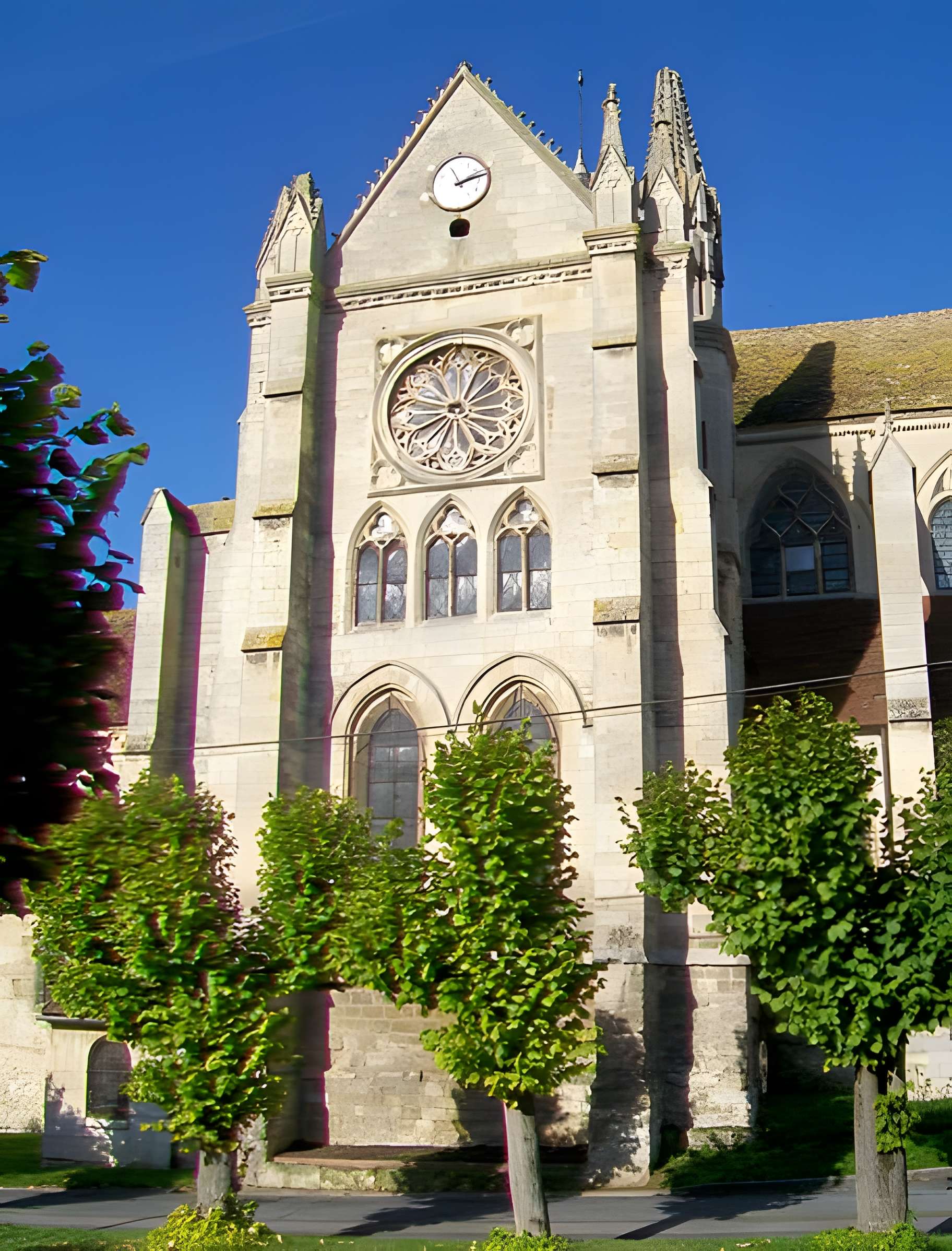 Église Saint-Lucien de Bury