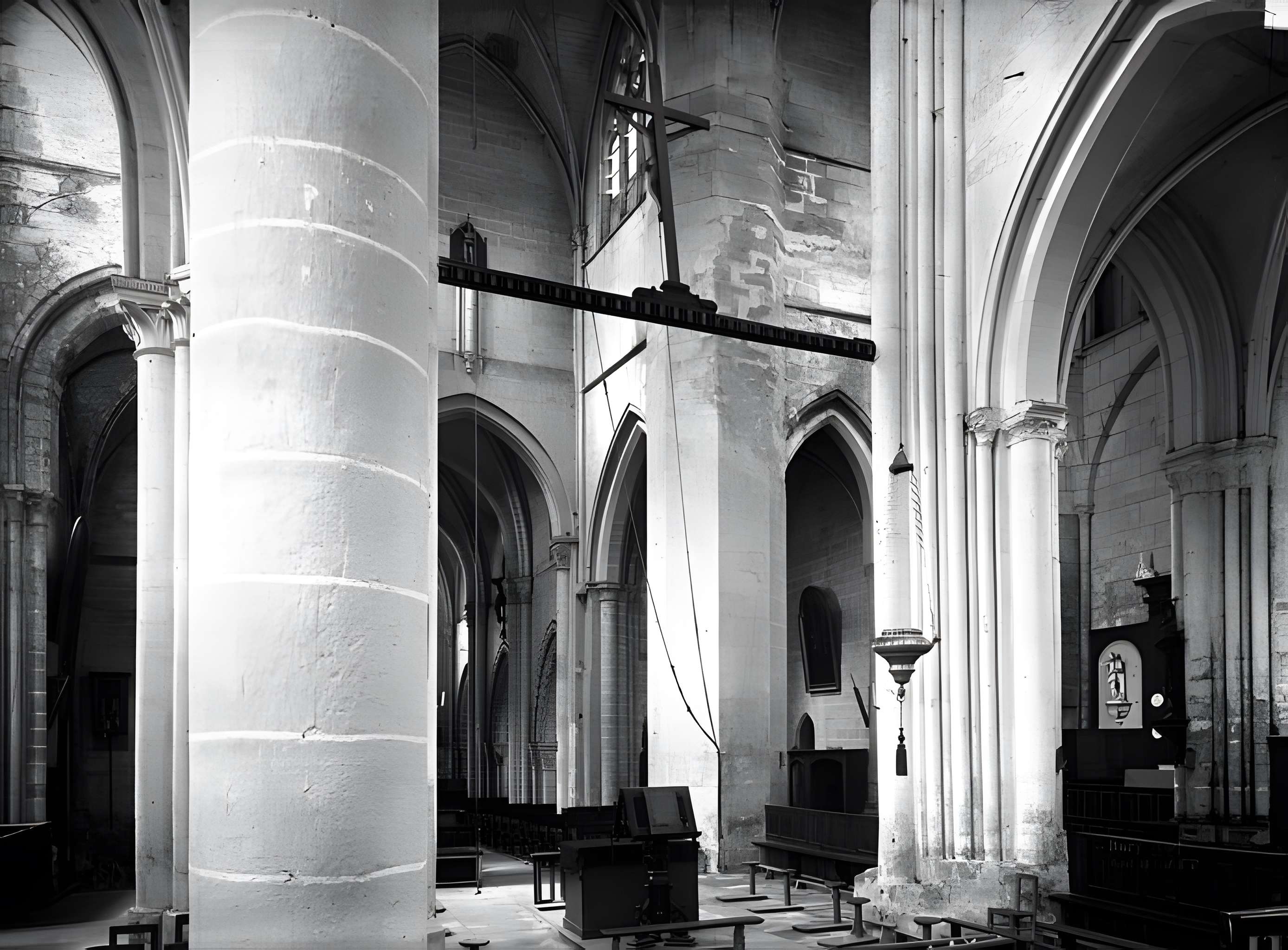 Église Saint-Lucien de Bury