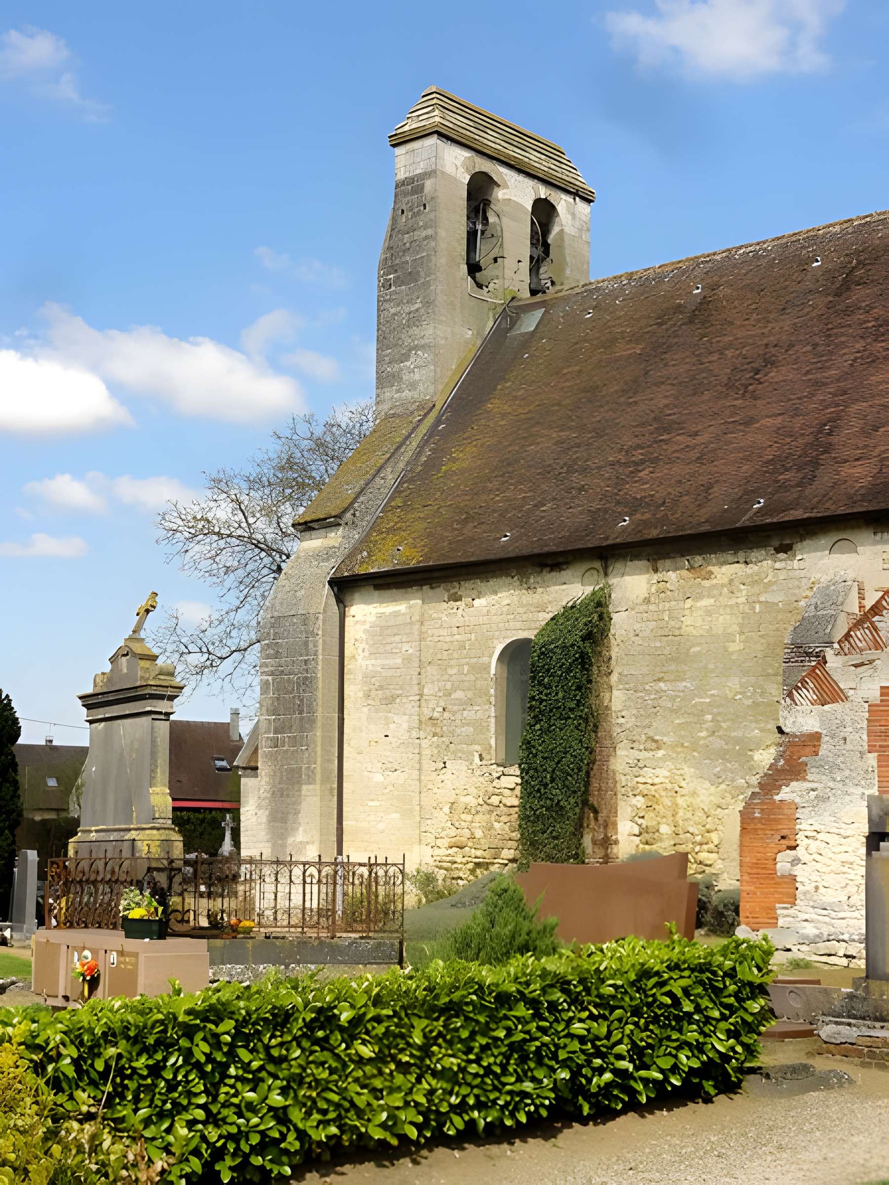 Église Saint-Lucien de La Rue-Saint-Pierre