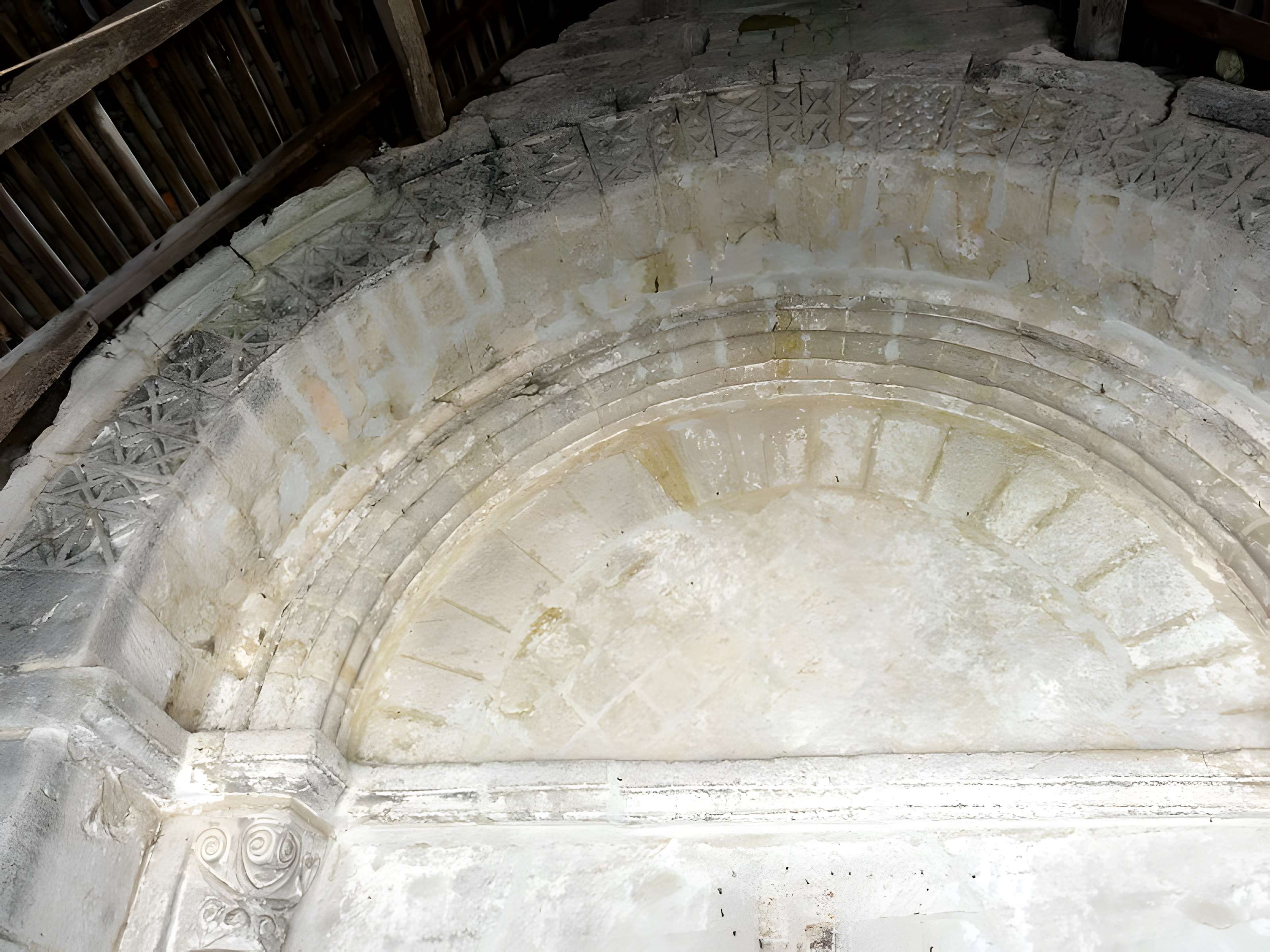 Église Saint-Lucien de La Rue-Saint-Pierre