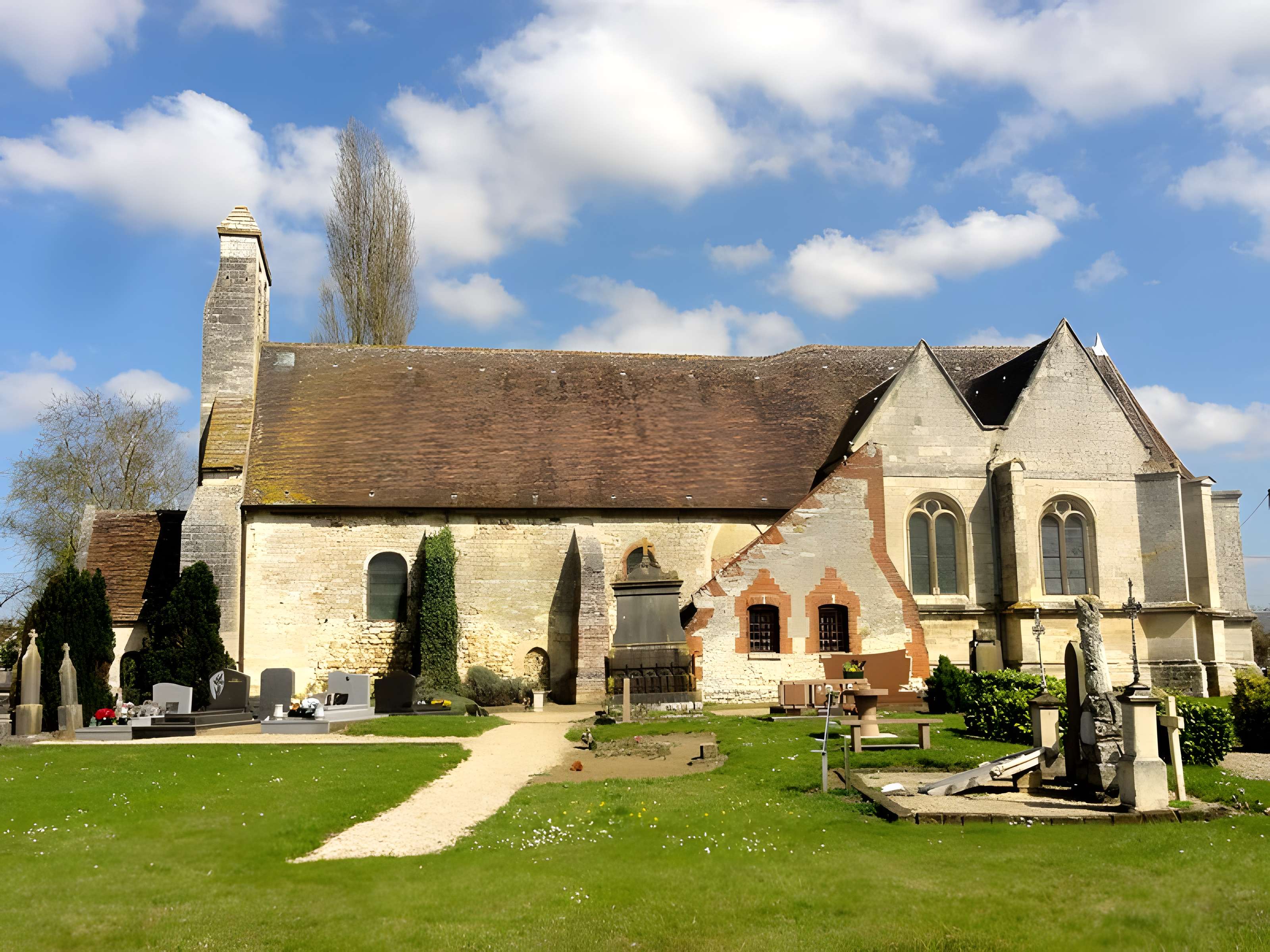 Église Saint-Lucien de La Rue-Saint-Pierre
