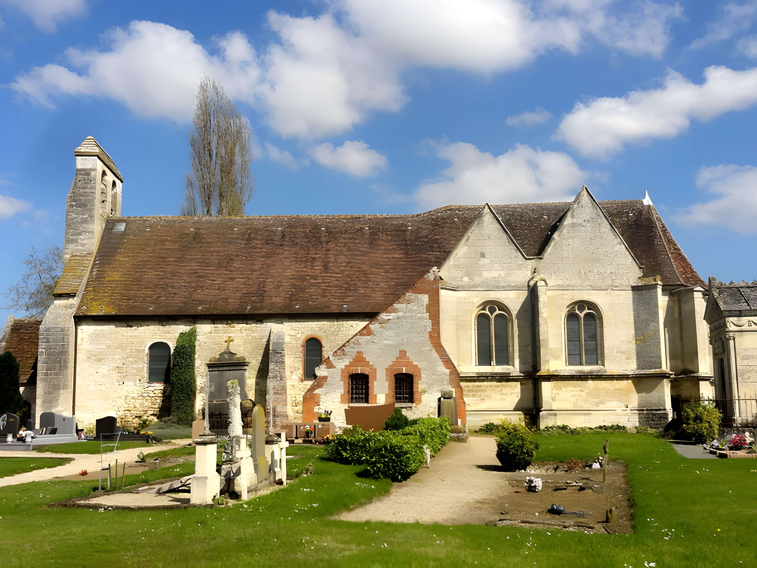 Église Saint-Lucien de La Rue-Saint-Pierre