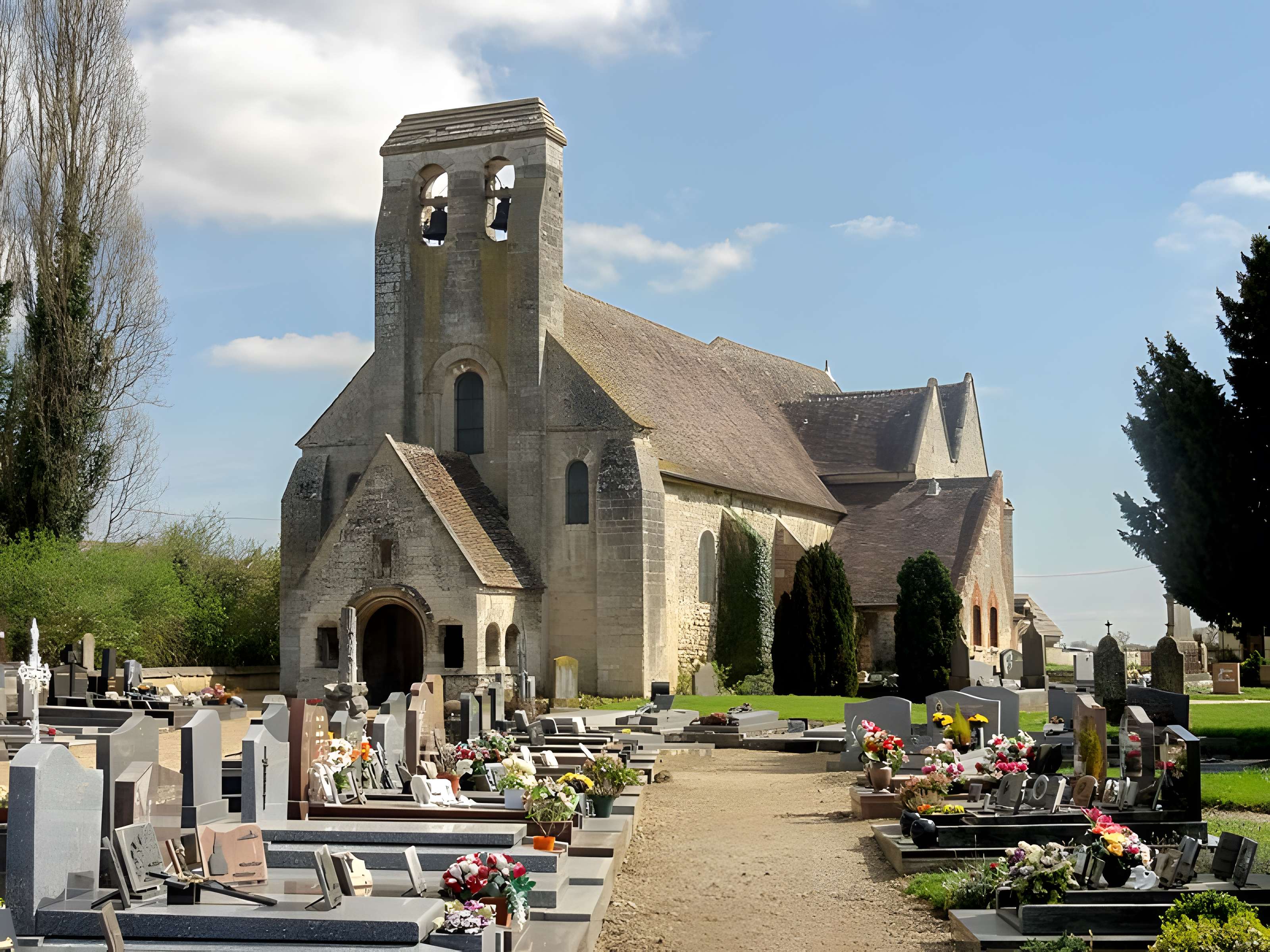 Église Saint-Lucien de La Rue-Saint-Pierre