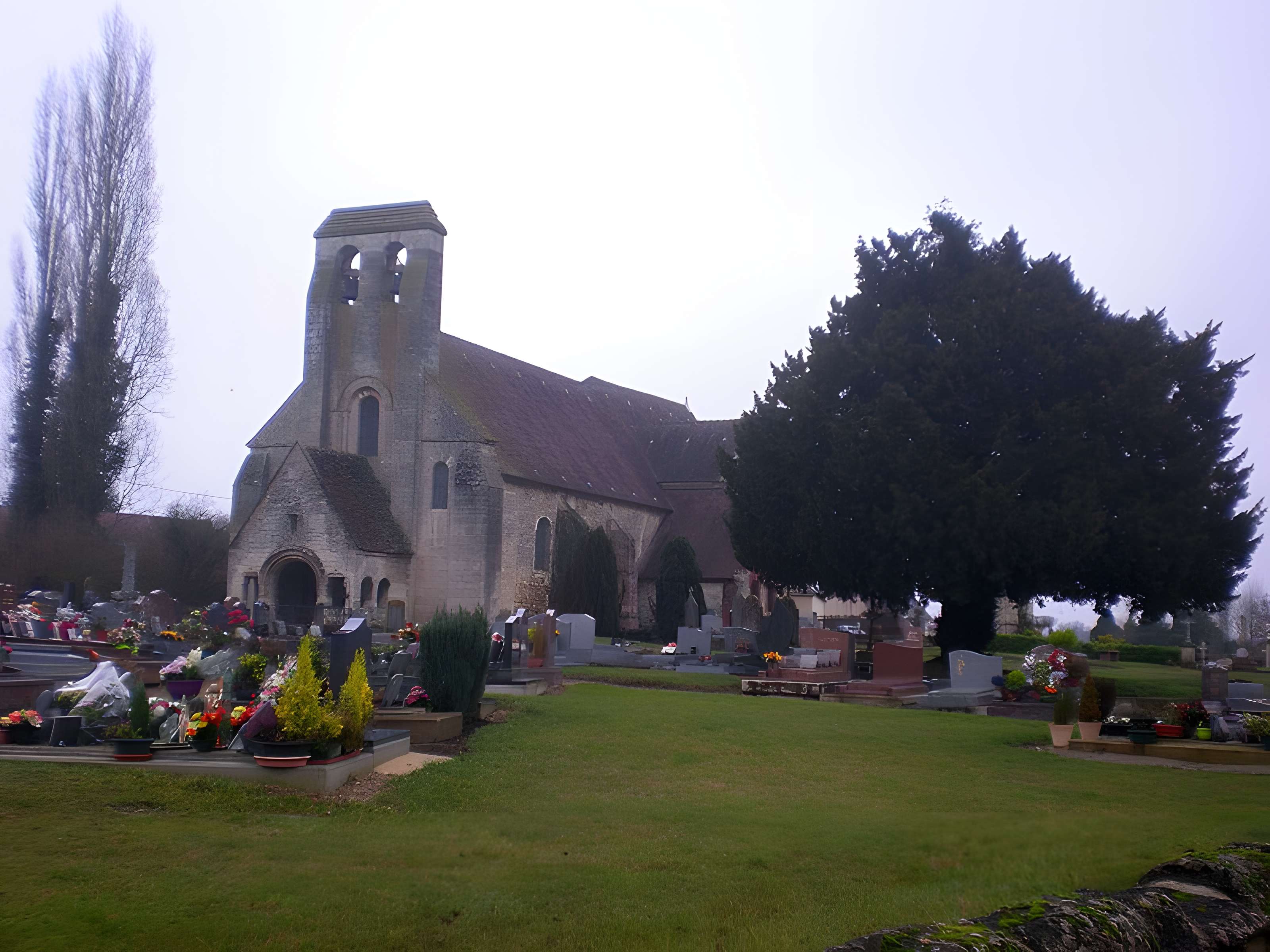 Église Saint-Lucien de La Rue-Saint-Pierre