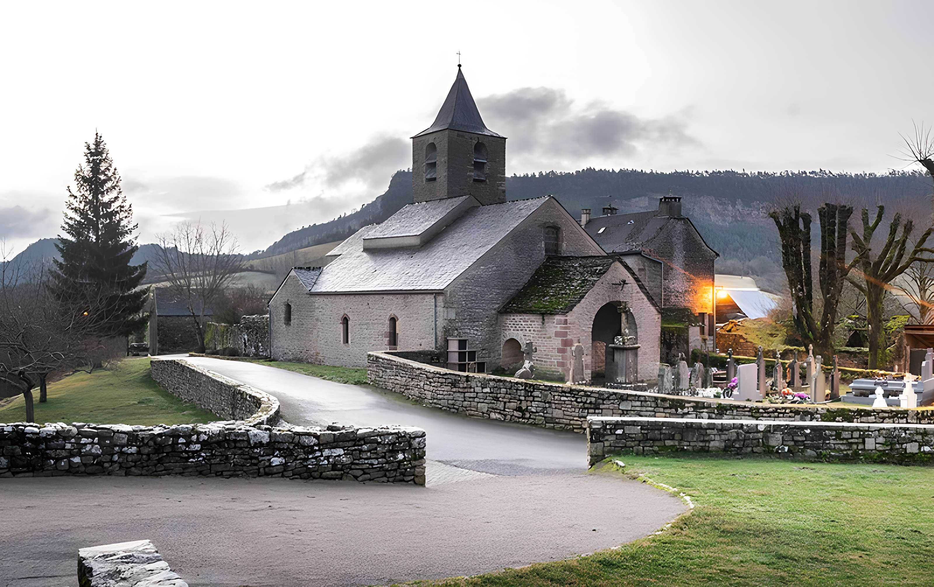 église Saint-Vincent de Canilhac