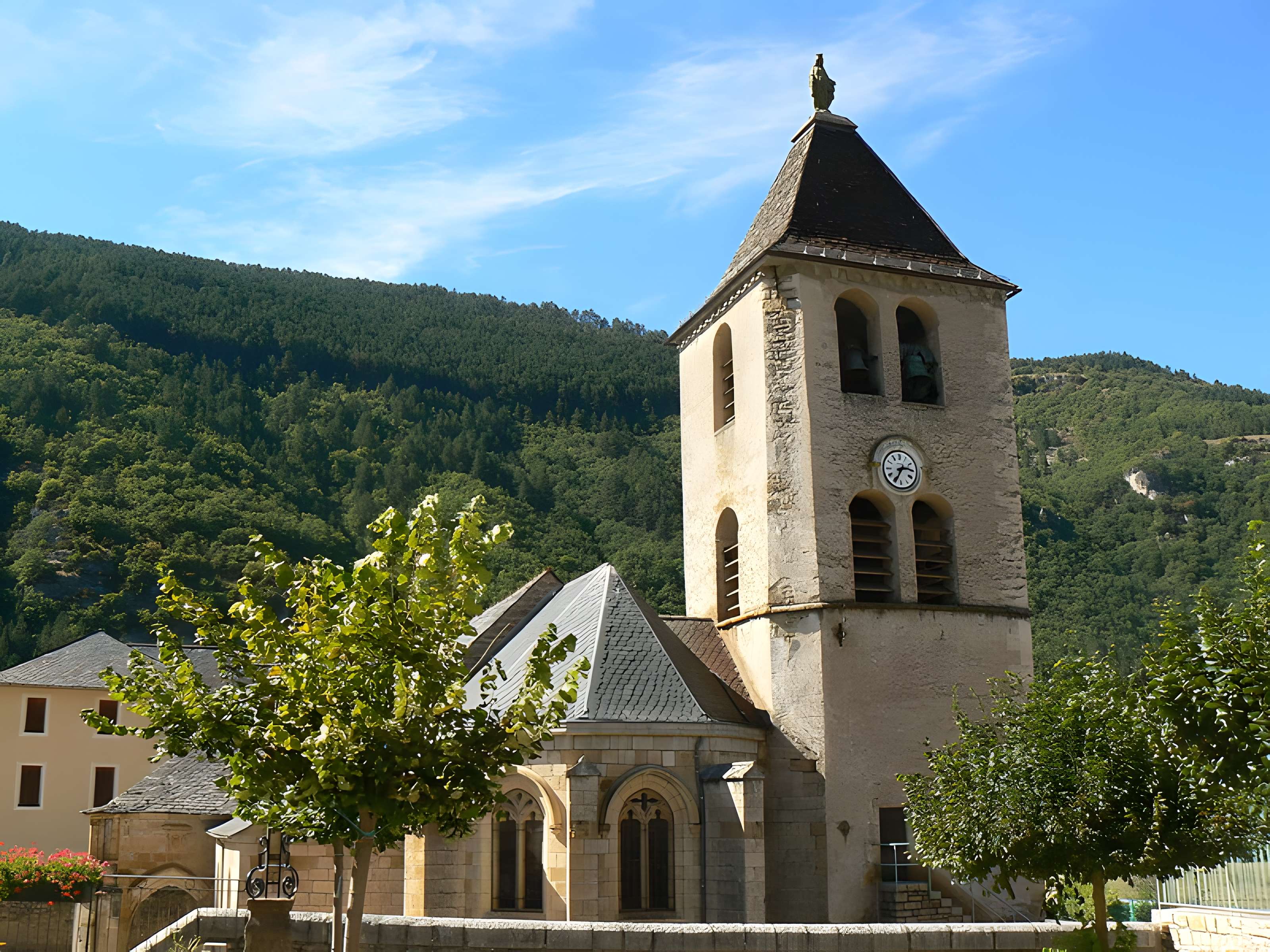 Chapelle Notre-Dame-de-Cénaret de Saint-Chély-du-Tarn