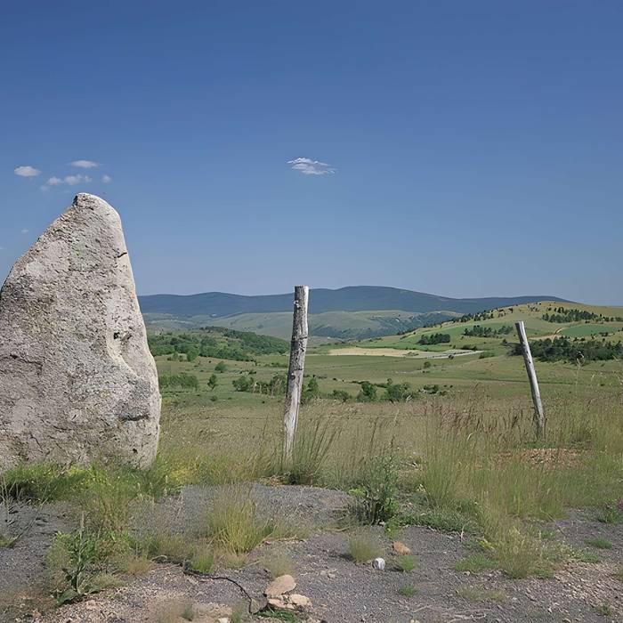 Photo de ヴェーシエーレのハムレットに20代の男性が、ラスストリームの春の周りに