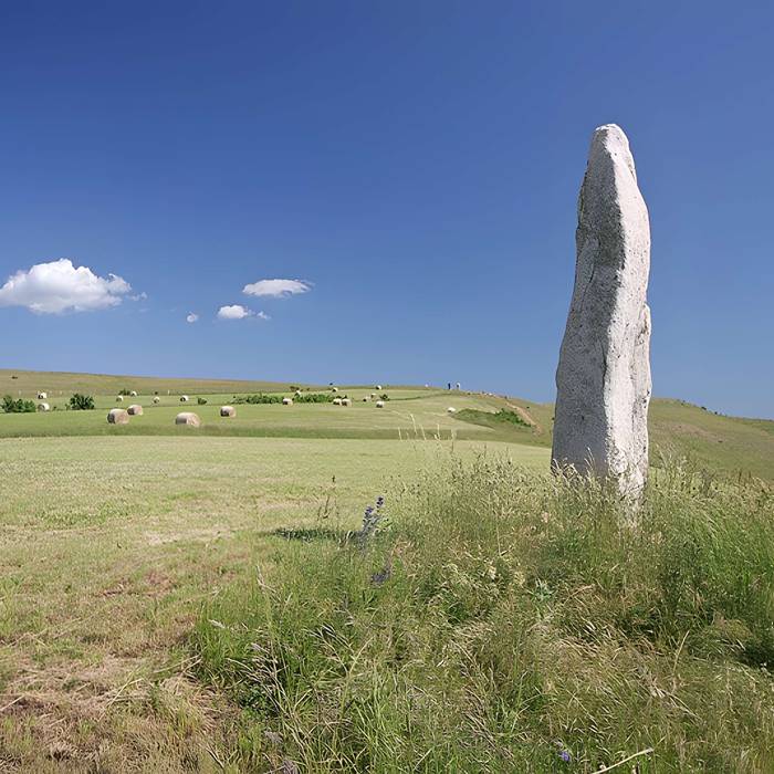 Photo de ヴェーシエーレのハムレットに20代の男性が、ラスストリームの春の周りに