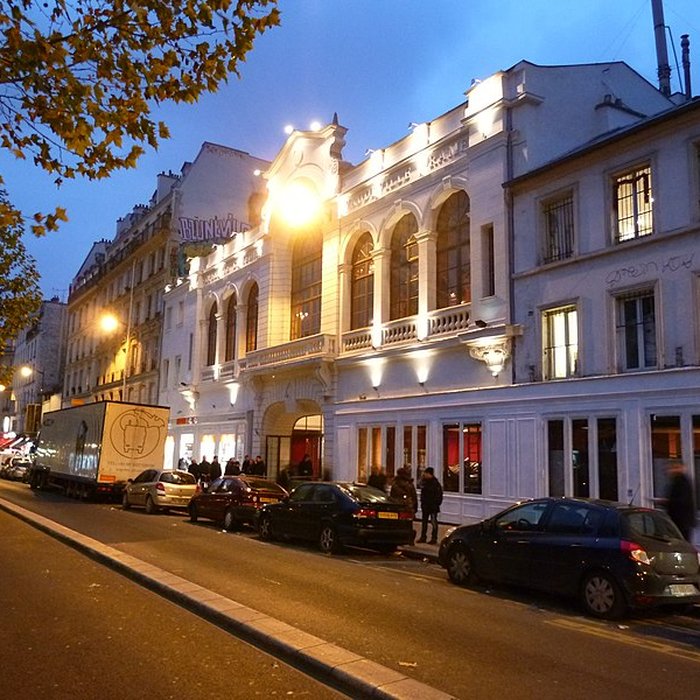 Photo de Ancien théâtre, actuellement cinéma le Trianon