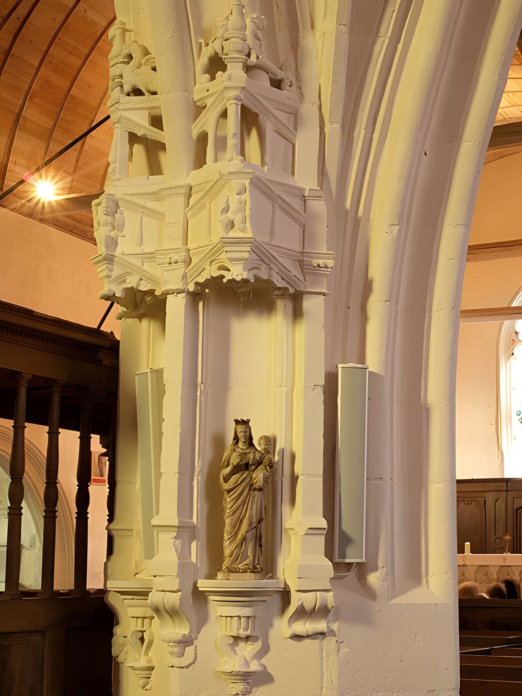 Église Saint-Marien de Mézilles