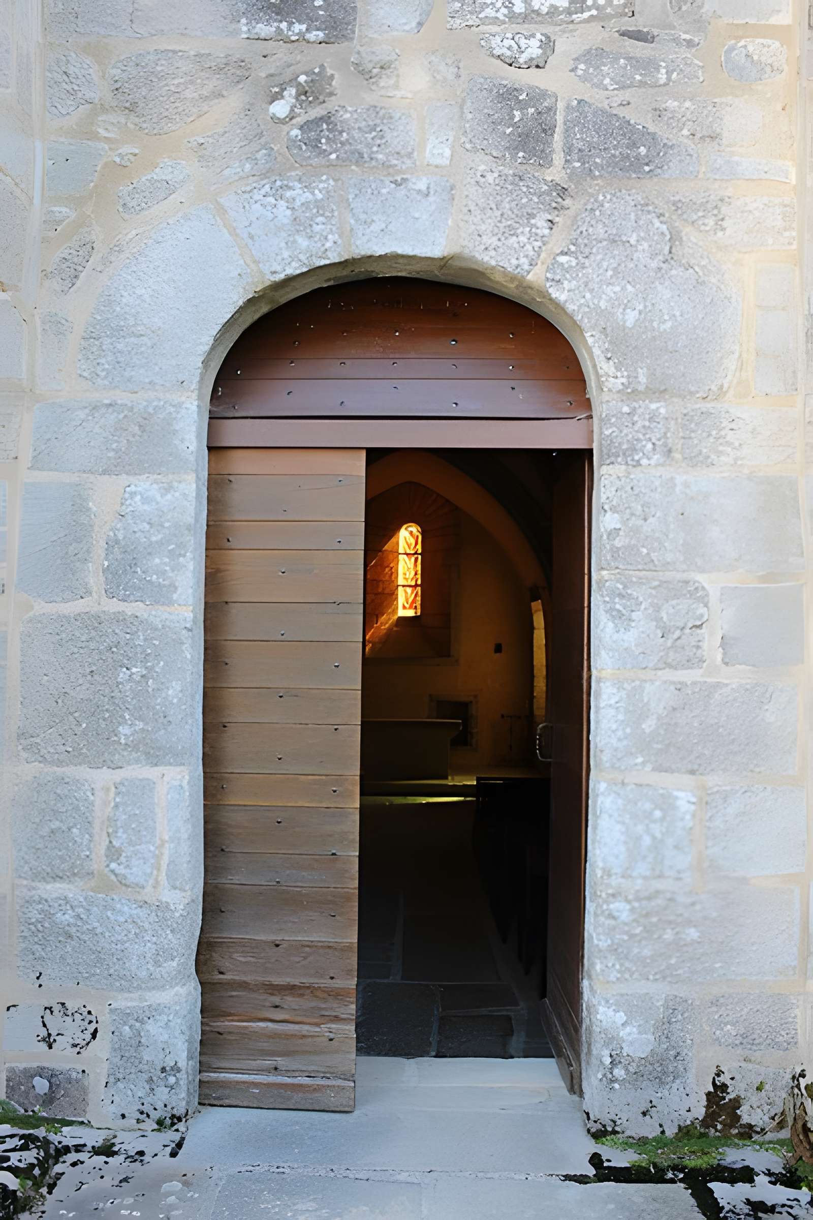 Église Saint-Martial de Lestards