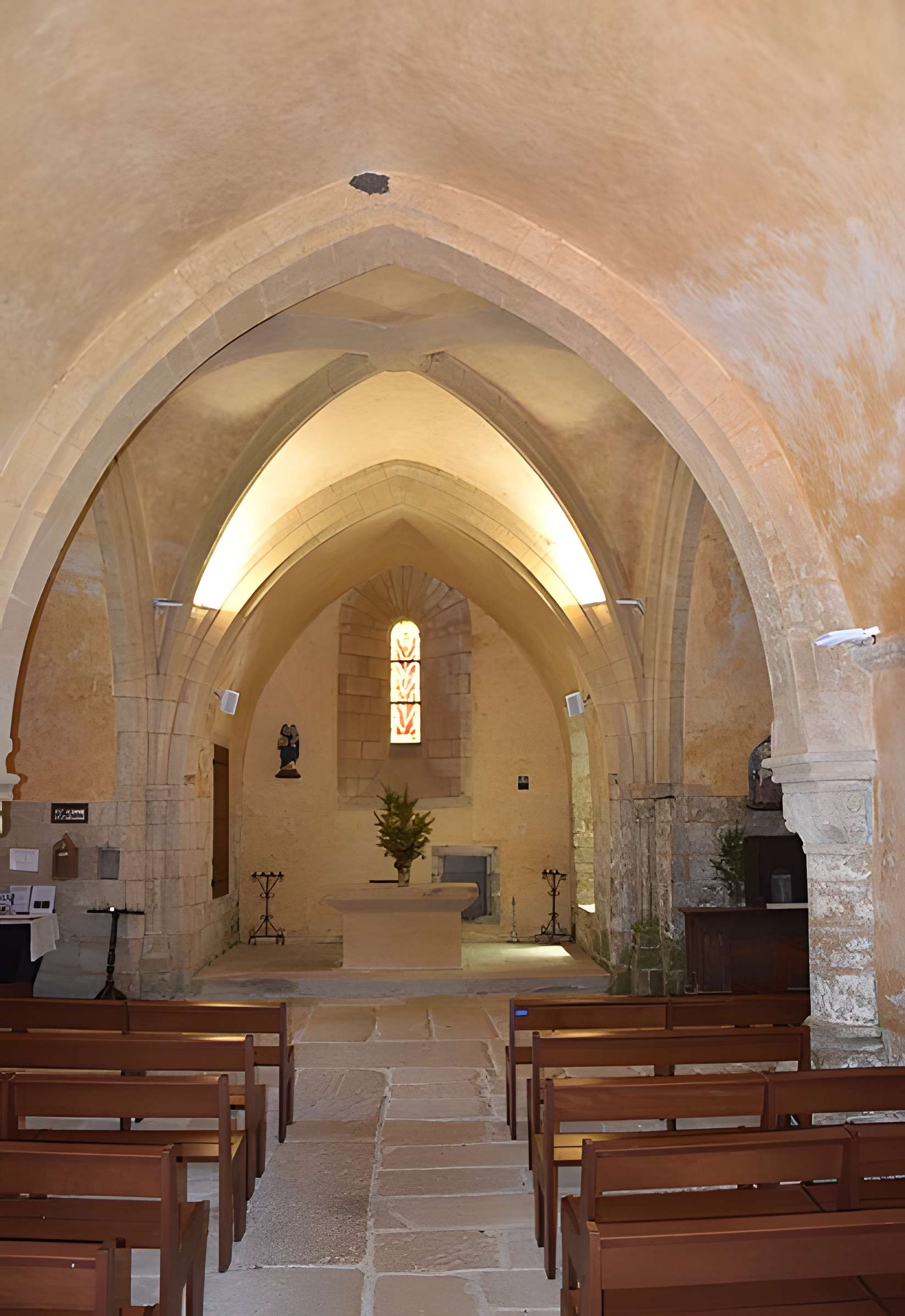 Église Saint-Martial de Lestards
