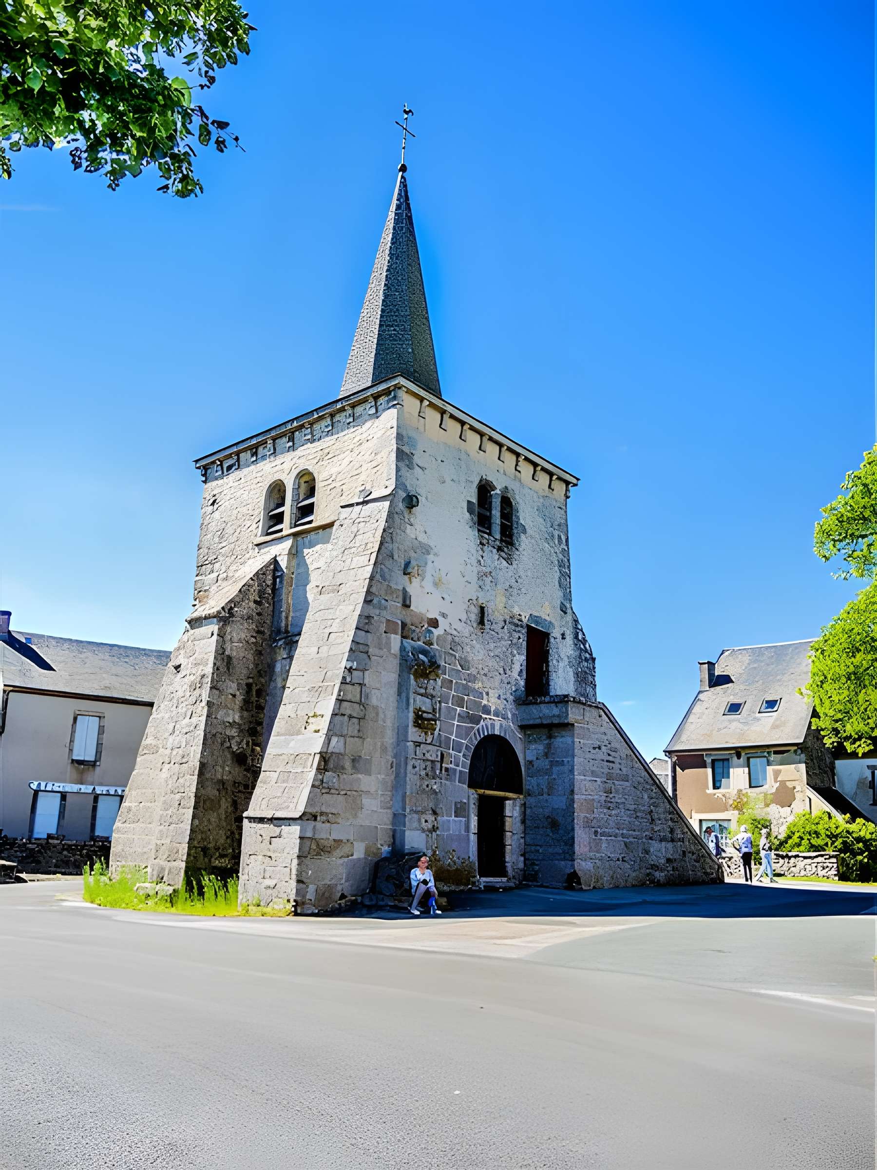 Église Saint-Martial de Toulx-Sainte-Croix