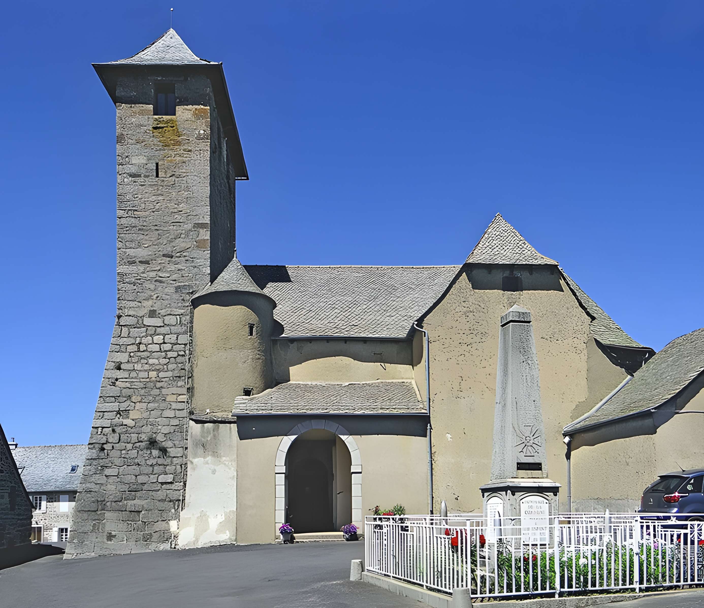 Église Saint-Martin d'Alpuech