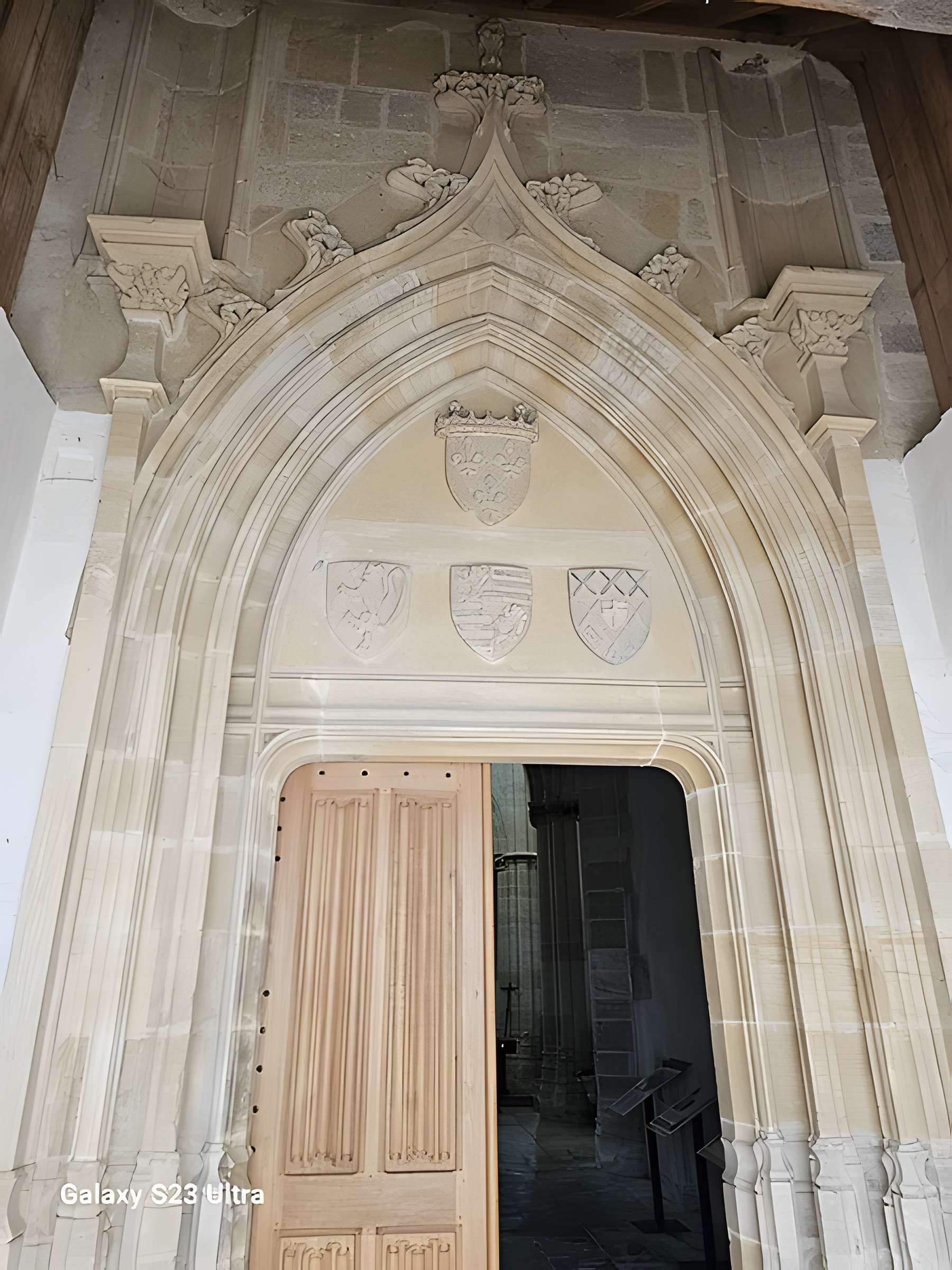 Église Saint-Martin d'Ambierle