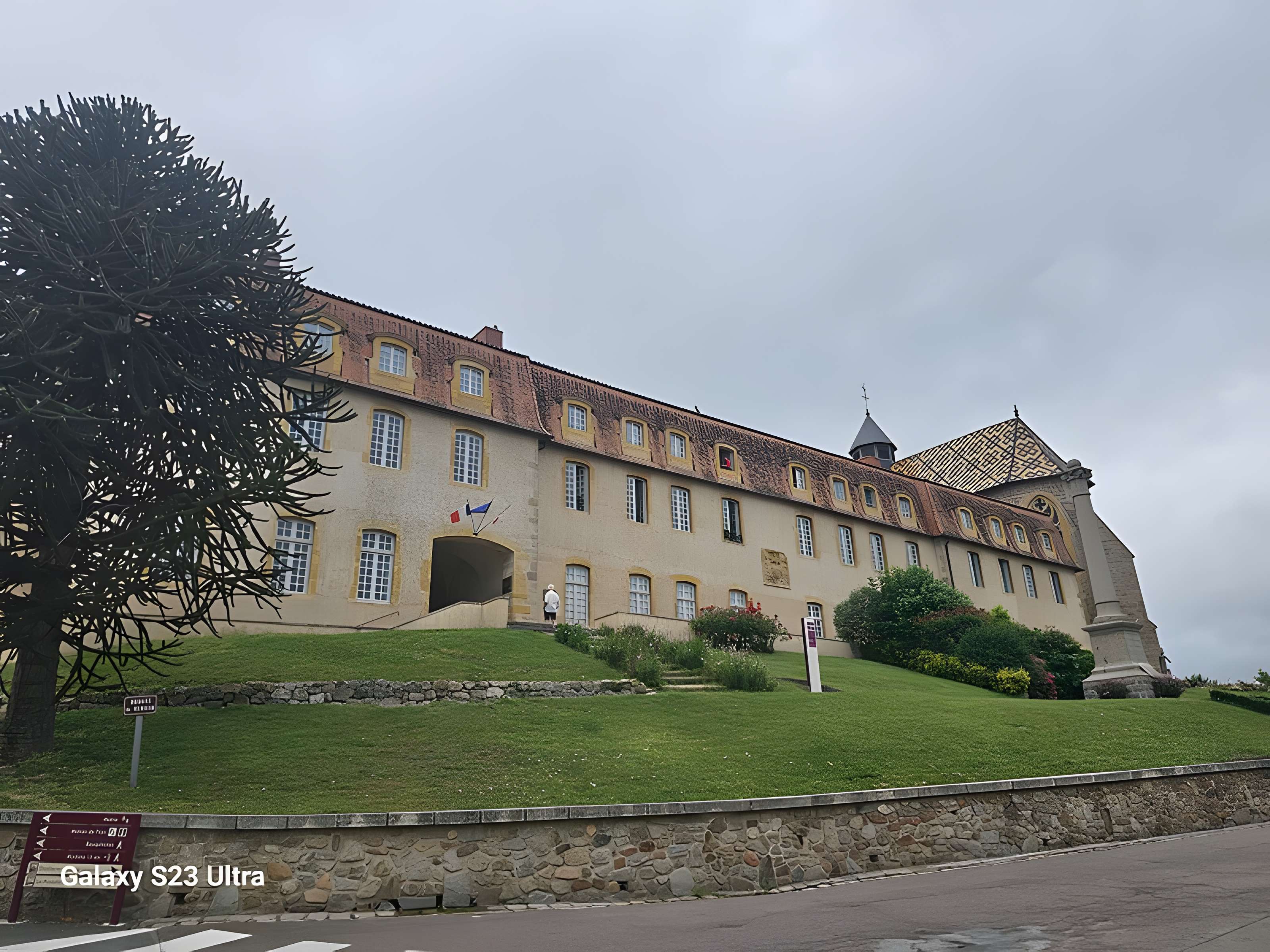 Église Saint-Martin d'Ambierle