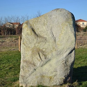 Menhir de la Garde ou Pierre à lhuile