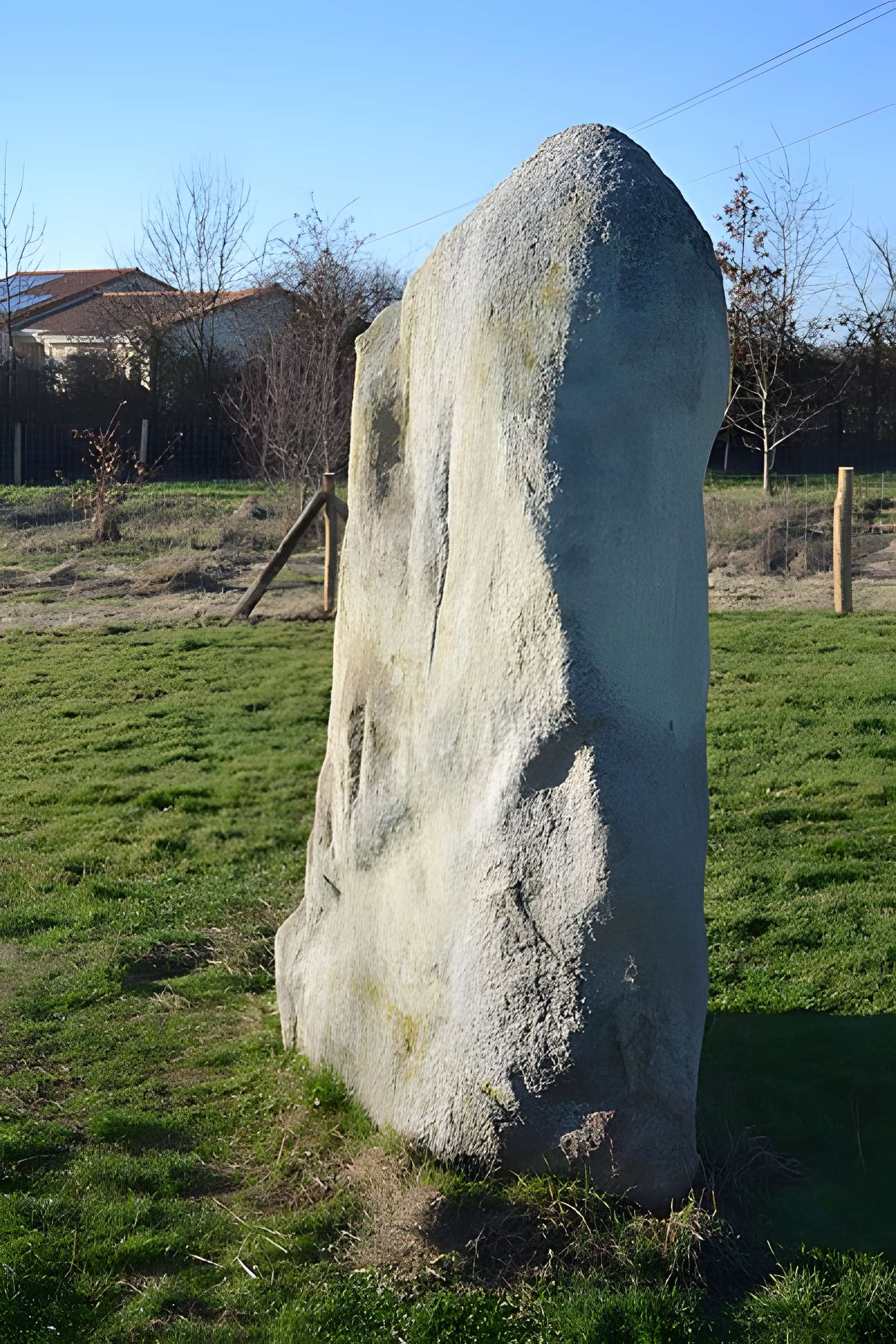 Menhir de la Garde ou Pierre à l'huile