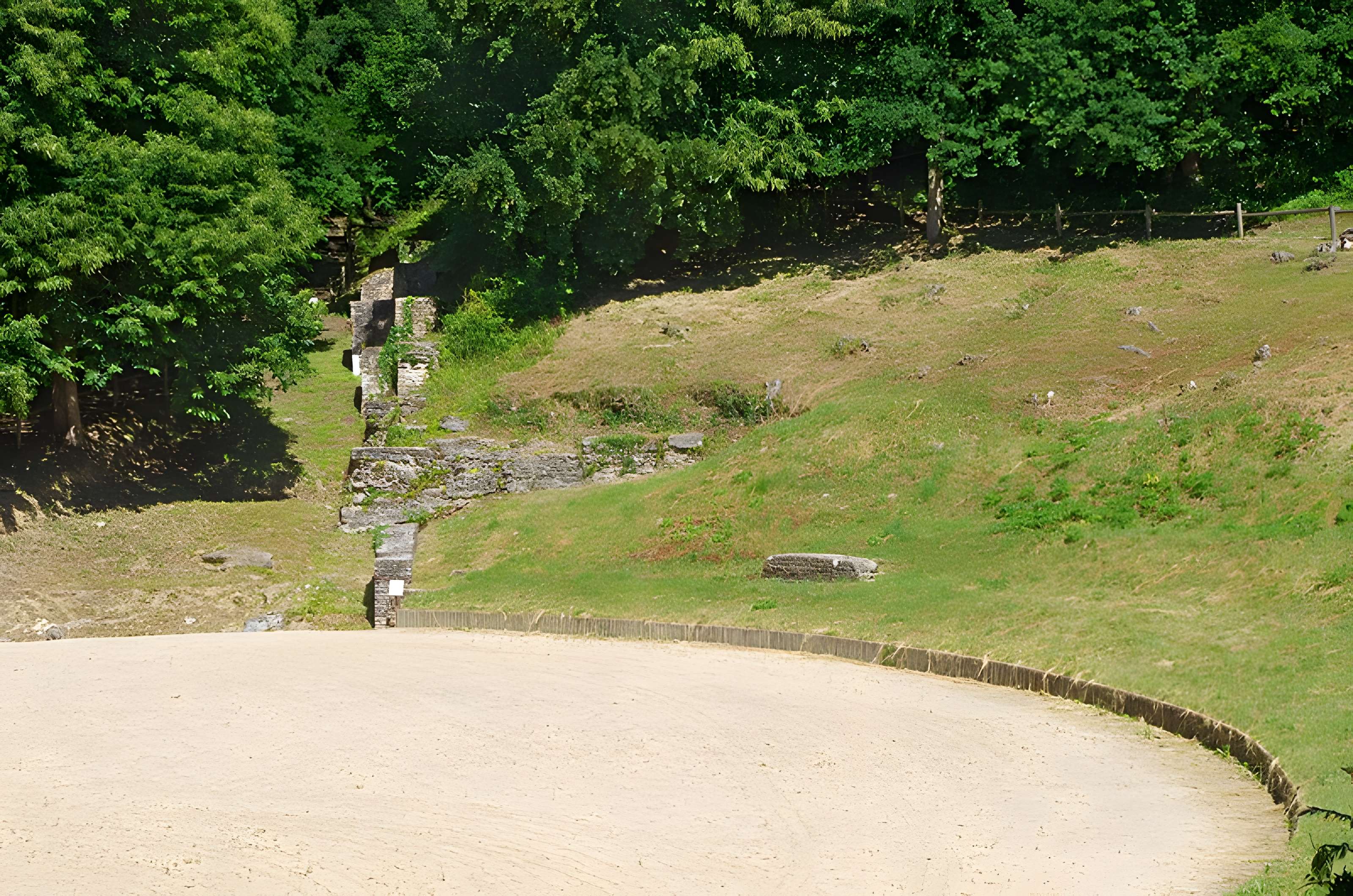 Nymphée gallo-romain (restes)