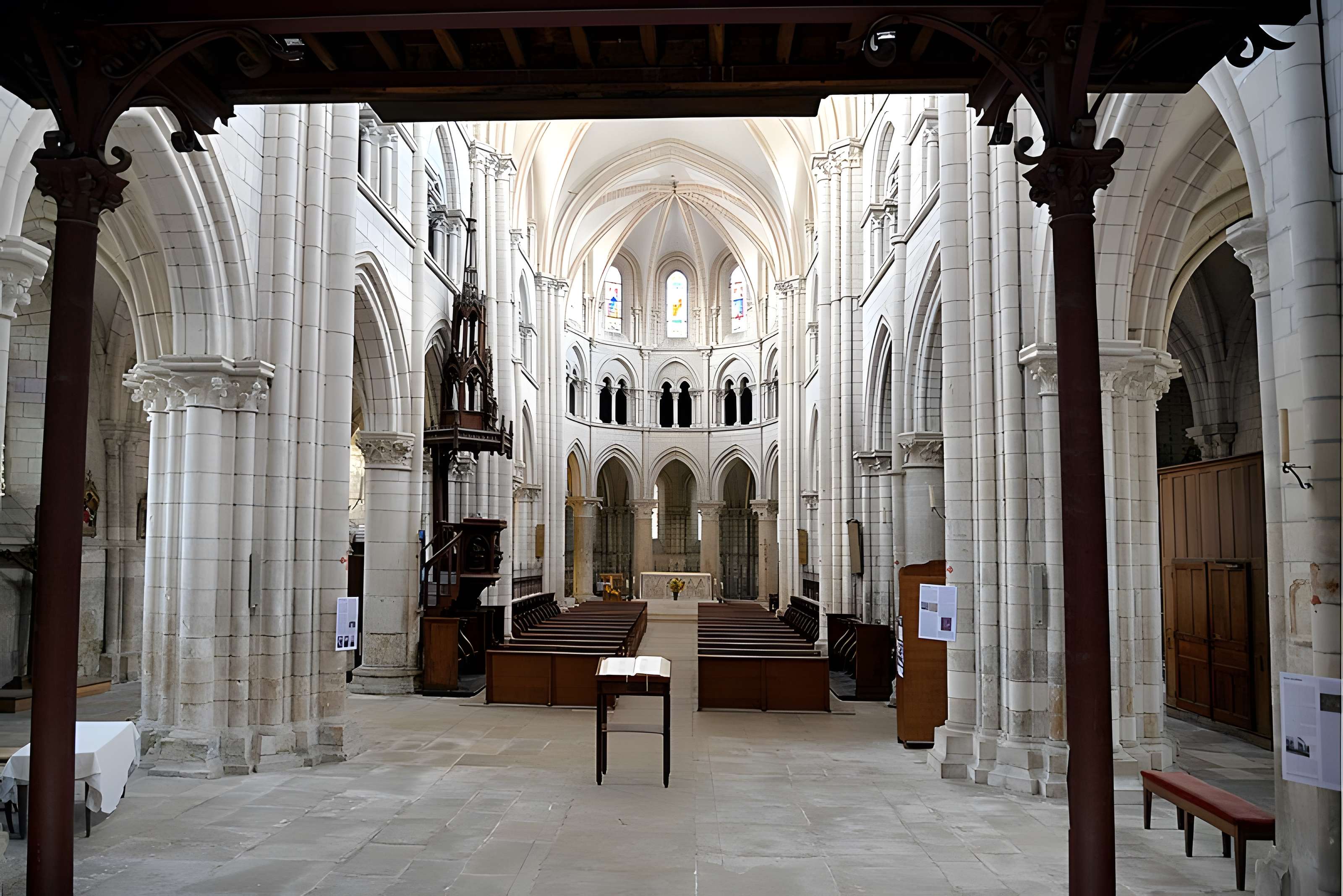 Église Saint-Martin de Chablis
