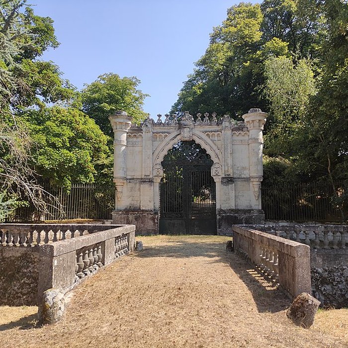 Photo de Site castral de Milly-le-Meugon