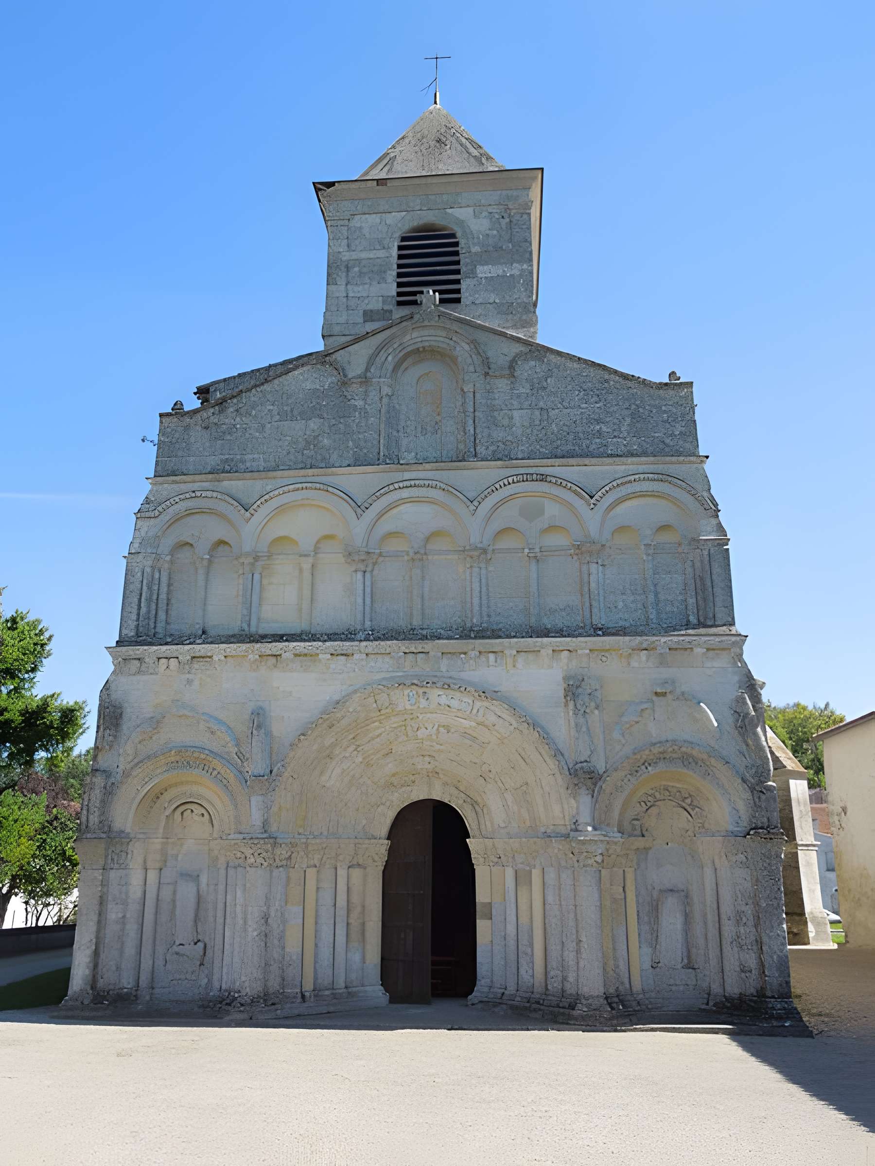 Église Saint-Martin de Chadenac