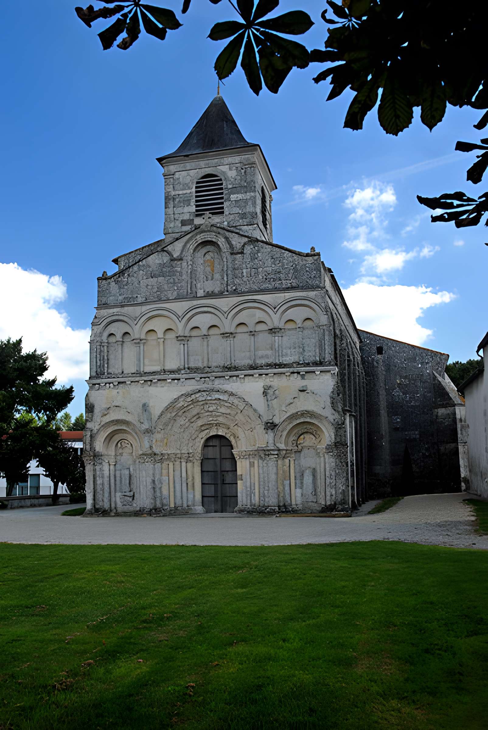 Église Saint-Martin de Chadenac