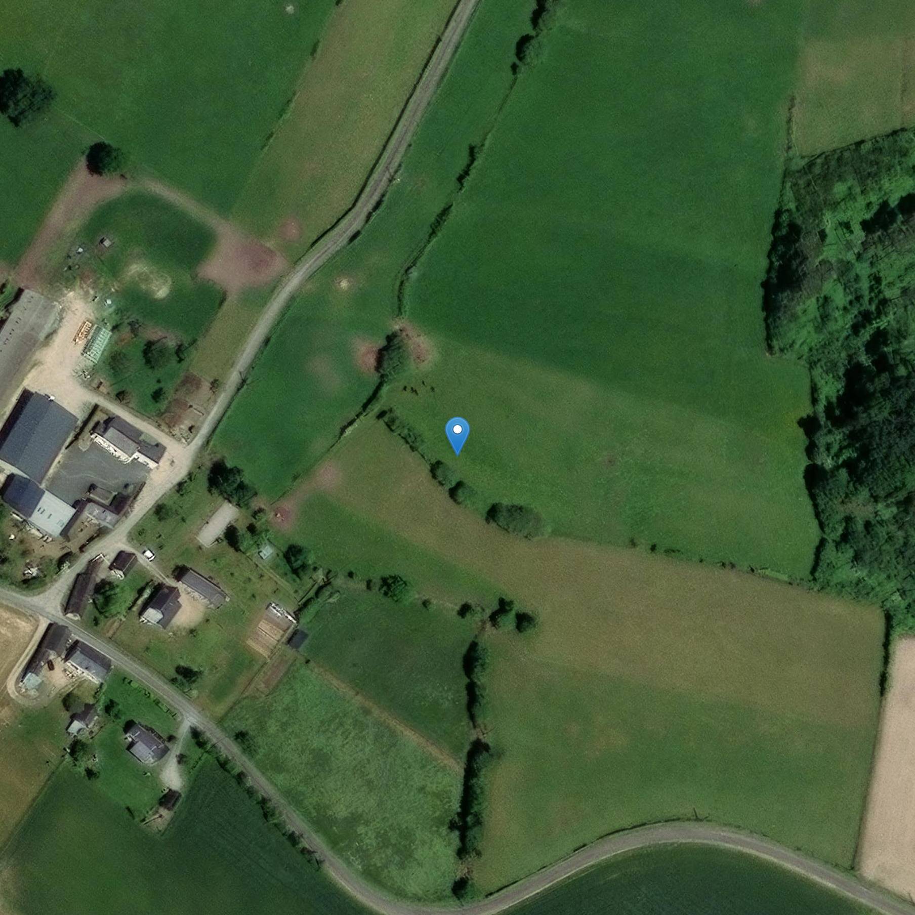 Photo de 地球は、ローマ人のフォッセと呼ばれる