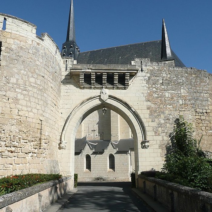 Photo de Eglise paroissiale ancienne chapelle du château