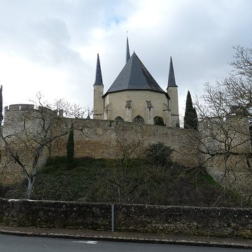 Eglise paroissiale ancienne chapelle du château
