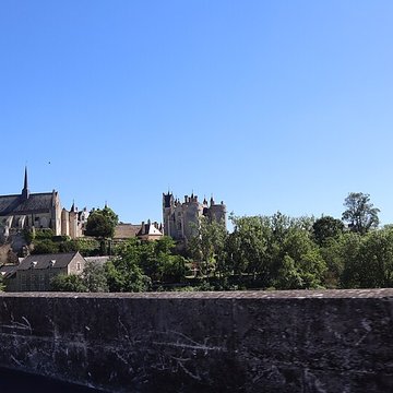 Eglise paroissiale ancienne chapelle du château